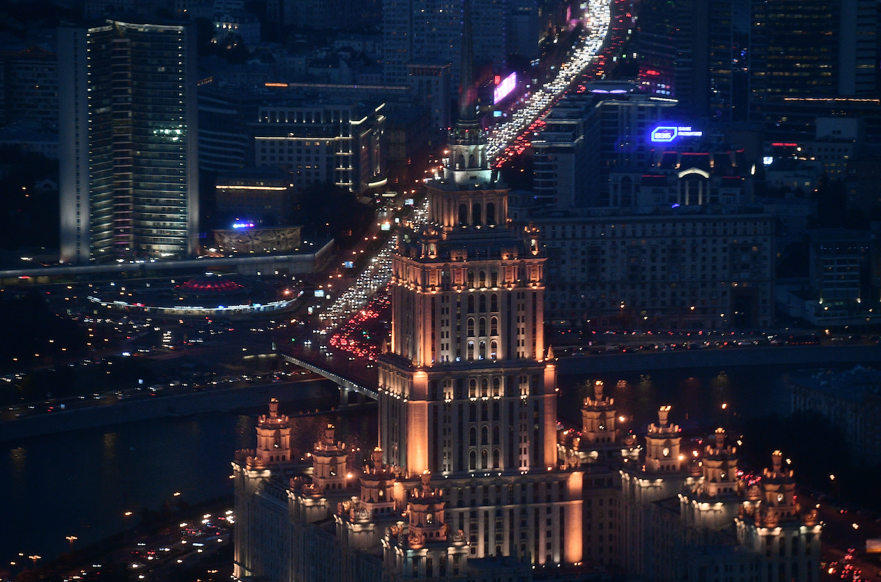 Вид с 89-го этажа "Башни Федерация-Восток" делового комплекса "Москва-Сити", где строится самая высокая смотровая площадка в Европе PANORAMA-360.
Фото &copy; РИА Новости/ Рамиль Ситдиков