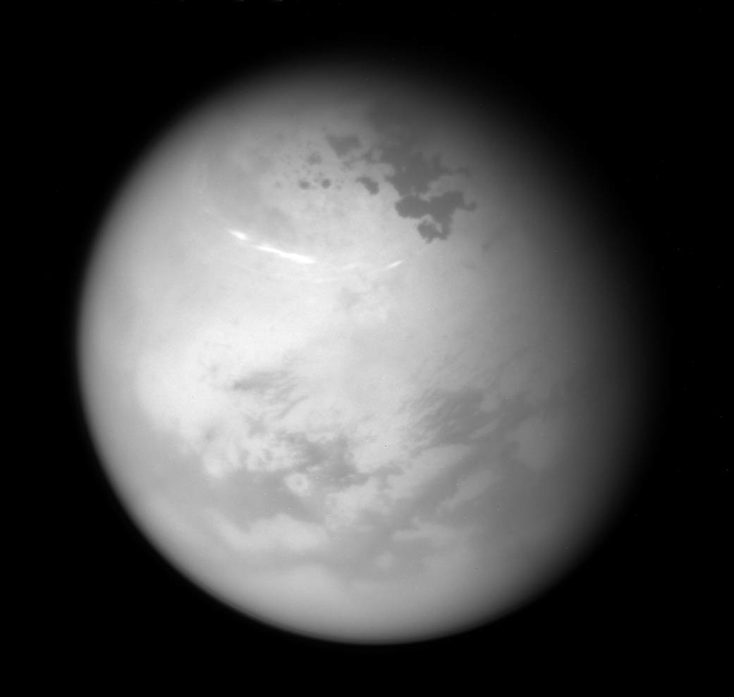 Метановые облака над спутником Сатурна — Титаном