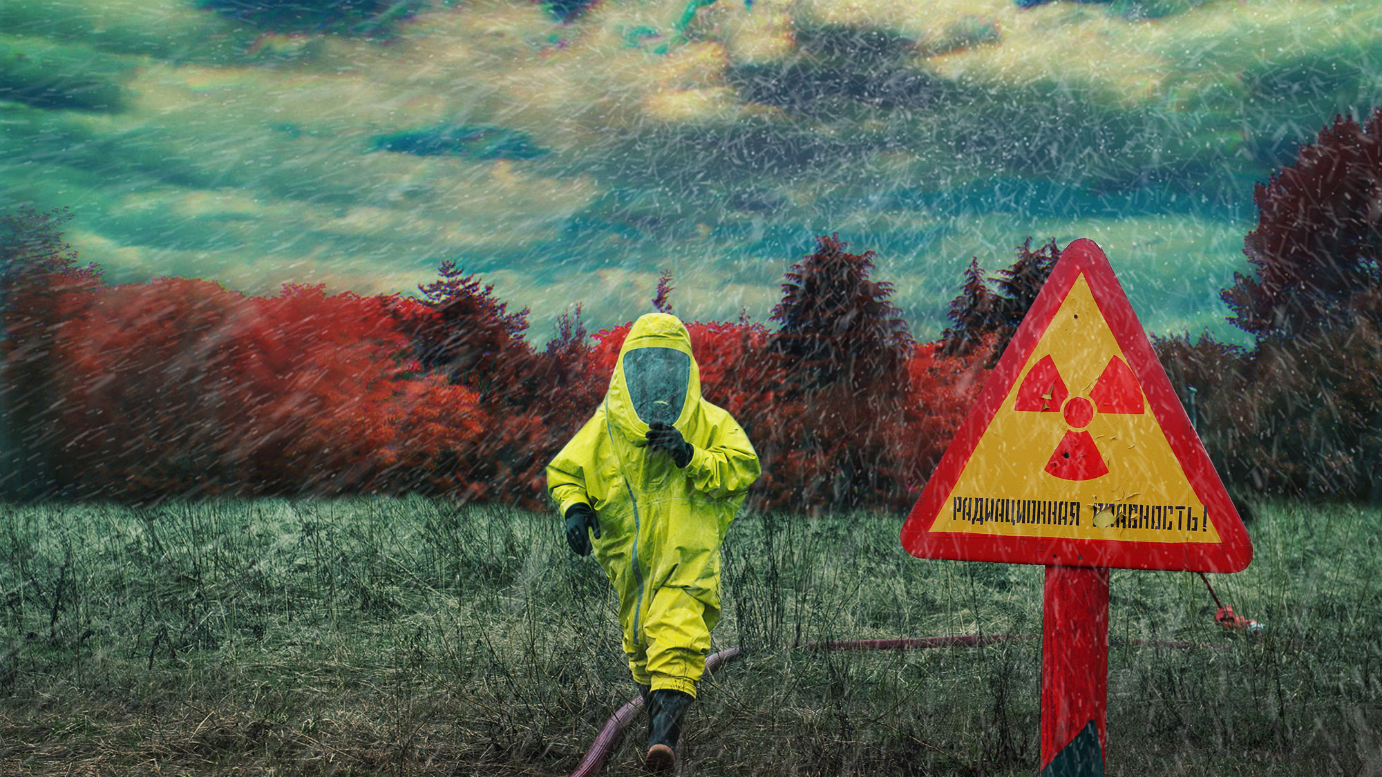 Люди заражение радиацией. Радиоактивное загрязнение окружающей среды Чернобыль. Радиоактивный дождь Чернобыль. Знак радиации. Радиация фон.