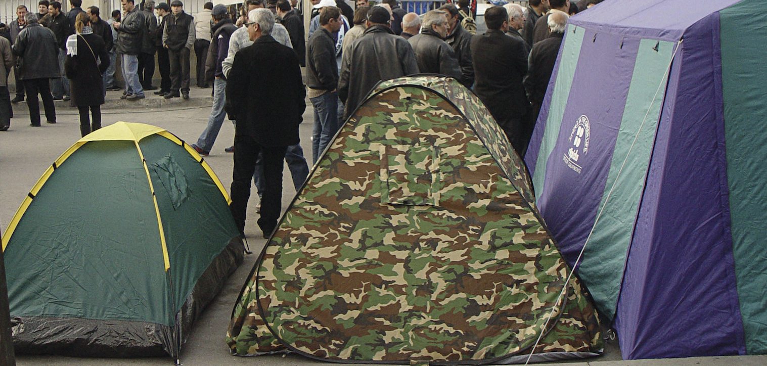 Палаточный лагерь митингущих в Одессе. Фото &copy; РИА Новости.
