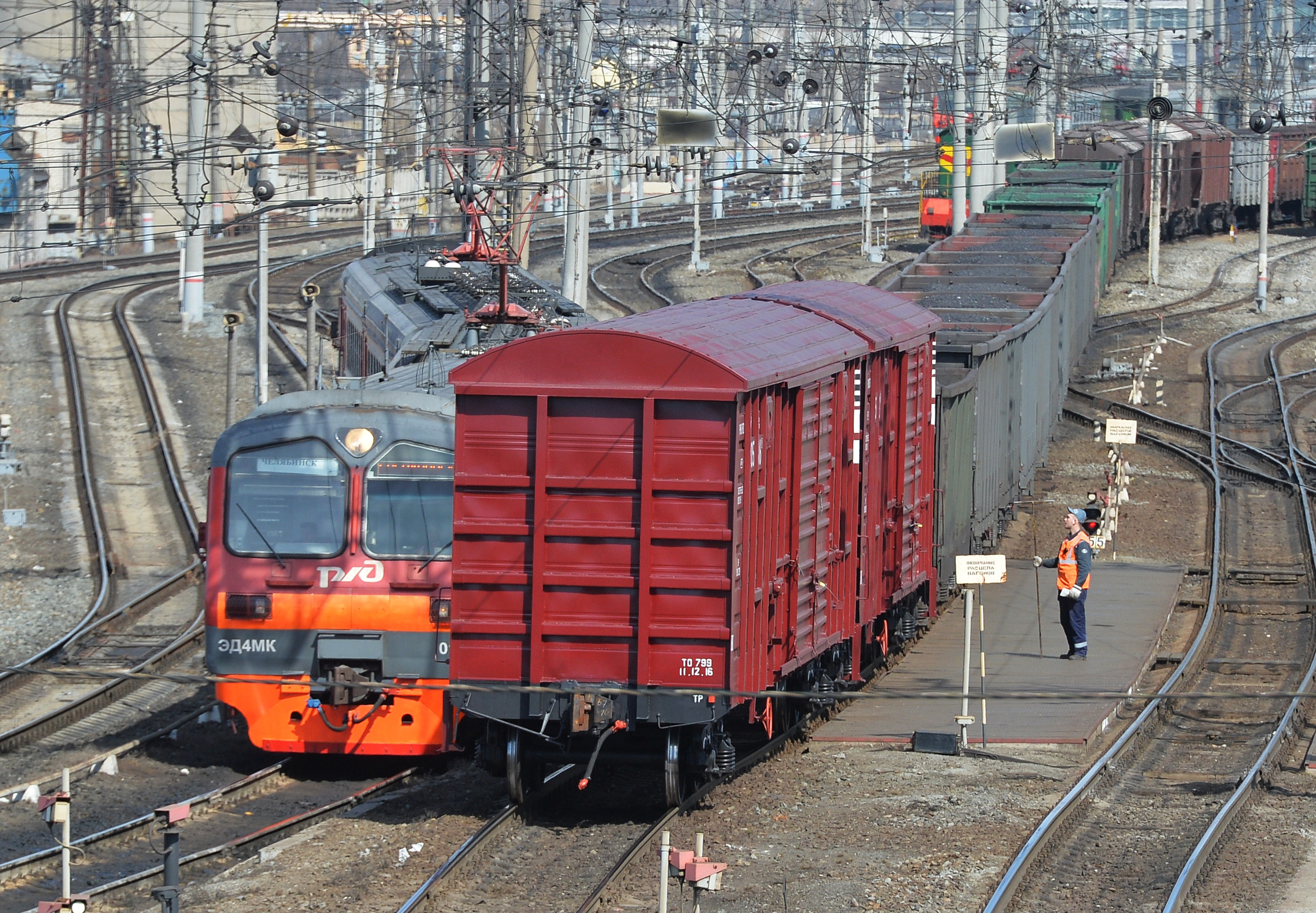 Железнодорожный транспорт грузовые вагоны