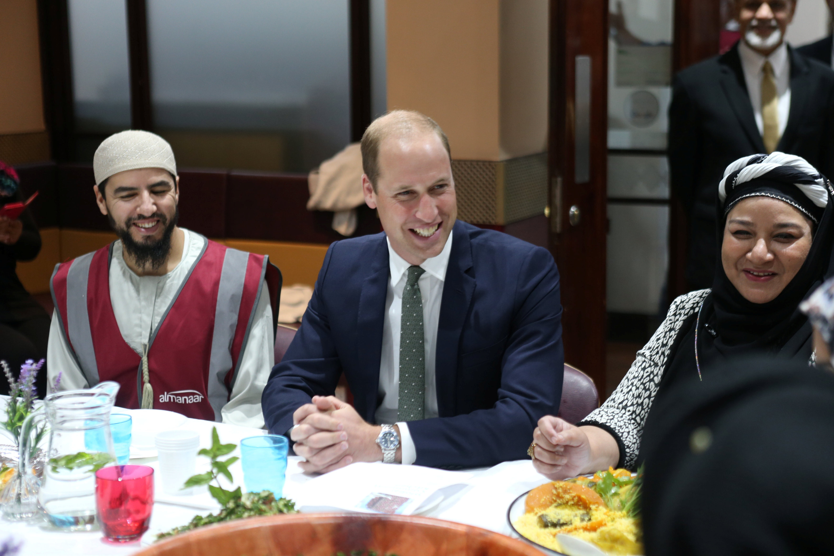 Принц Уильям и представители мусульманской общины Лондона. Фото: &copy;REUTERS
