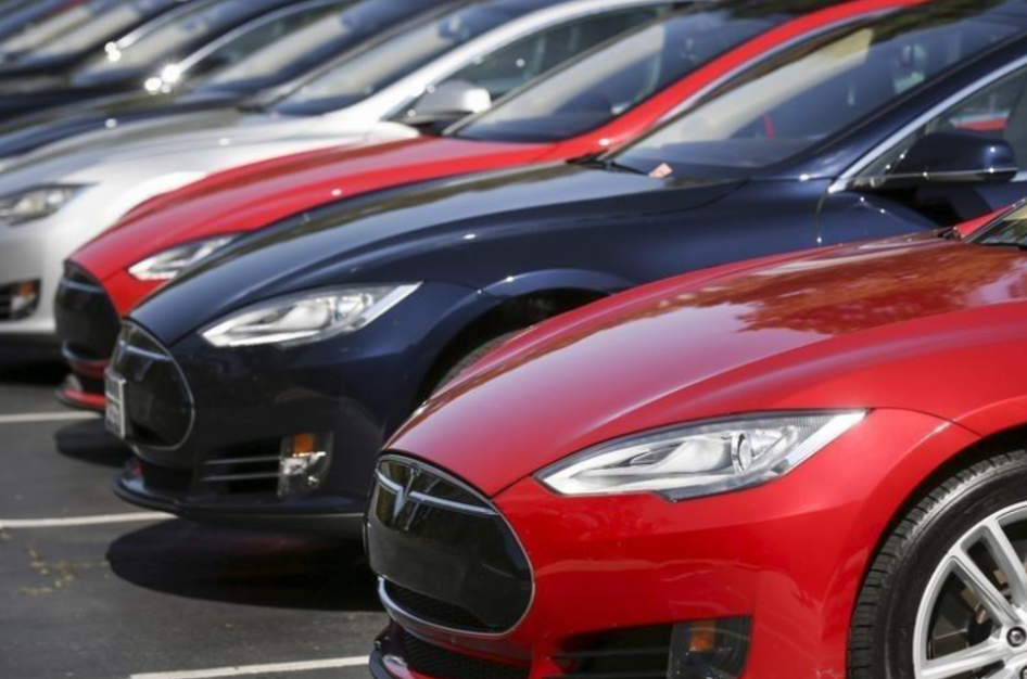 Tesla Model S. Фото: &copy; REUTERS/Elijah Nouvelage



