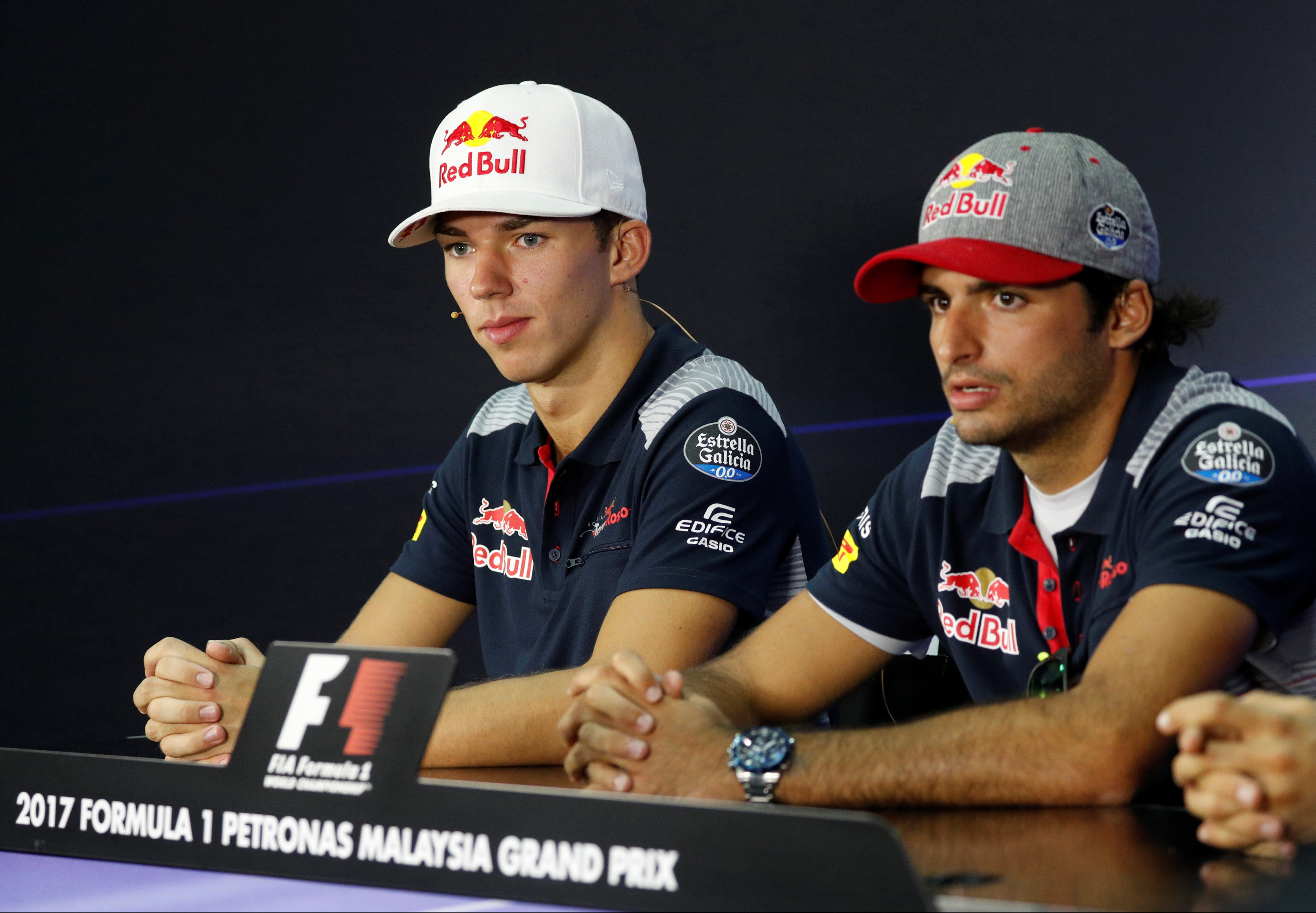 Пьер Гасли и Карлос Сайнс — младший перед Гран-при Малайзии Фото: © REUTERS/Edgar Su
