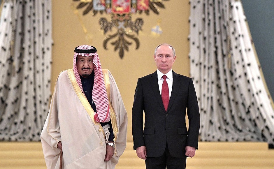 Король Саудовской Аравии Сальманом Бен Абдель Азиз Аль Сауд и президент России Владимир Путин. Фото: &copy; пресс-служба президента РФ