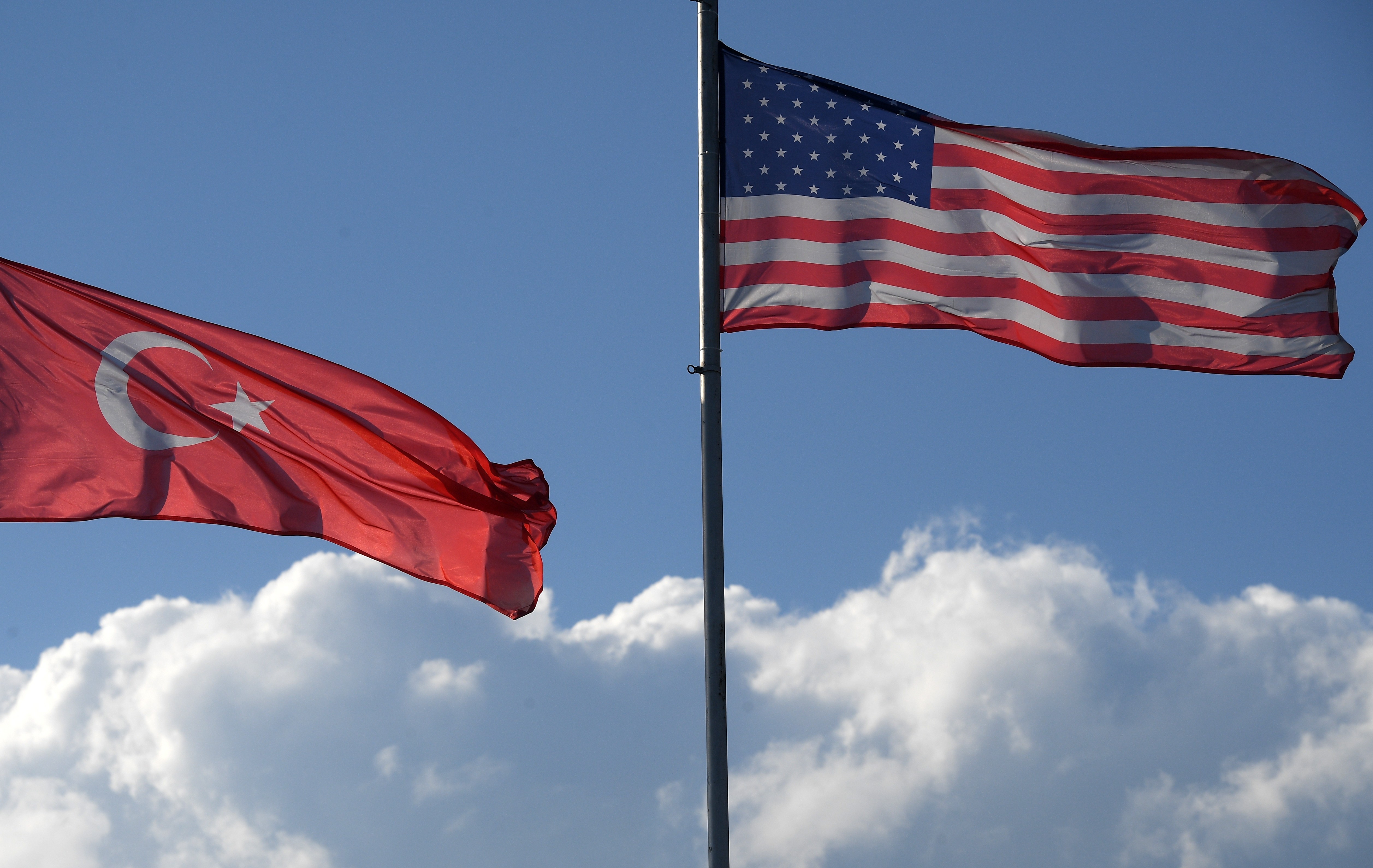 Флаги Турции и США. Фото &copy; РИА Новости/Евгений Биятов