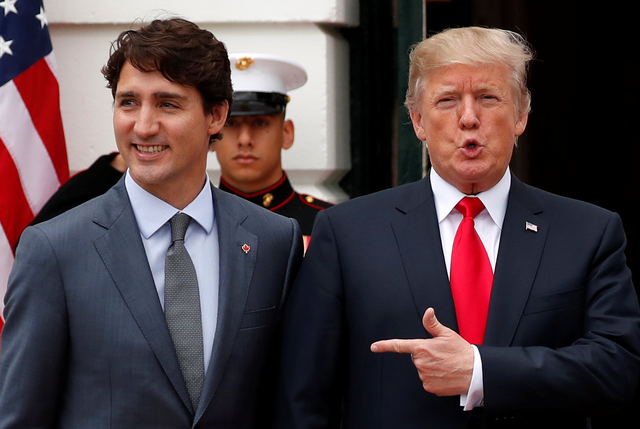 Премьер-министр Канады Джастин Трюдо (слева) и президент США Дональд Трамп. Фото: &copy;&nbsp;REUTERS/Jonathan Ernst