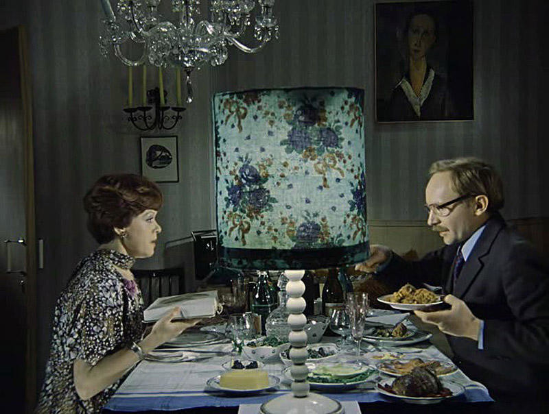 Фото: кадр из фильма "Служебный роман", 1976, реж. Э. Рязанов