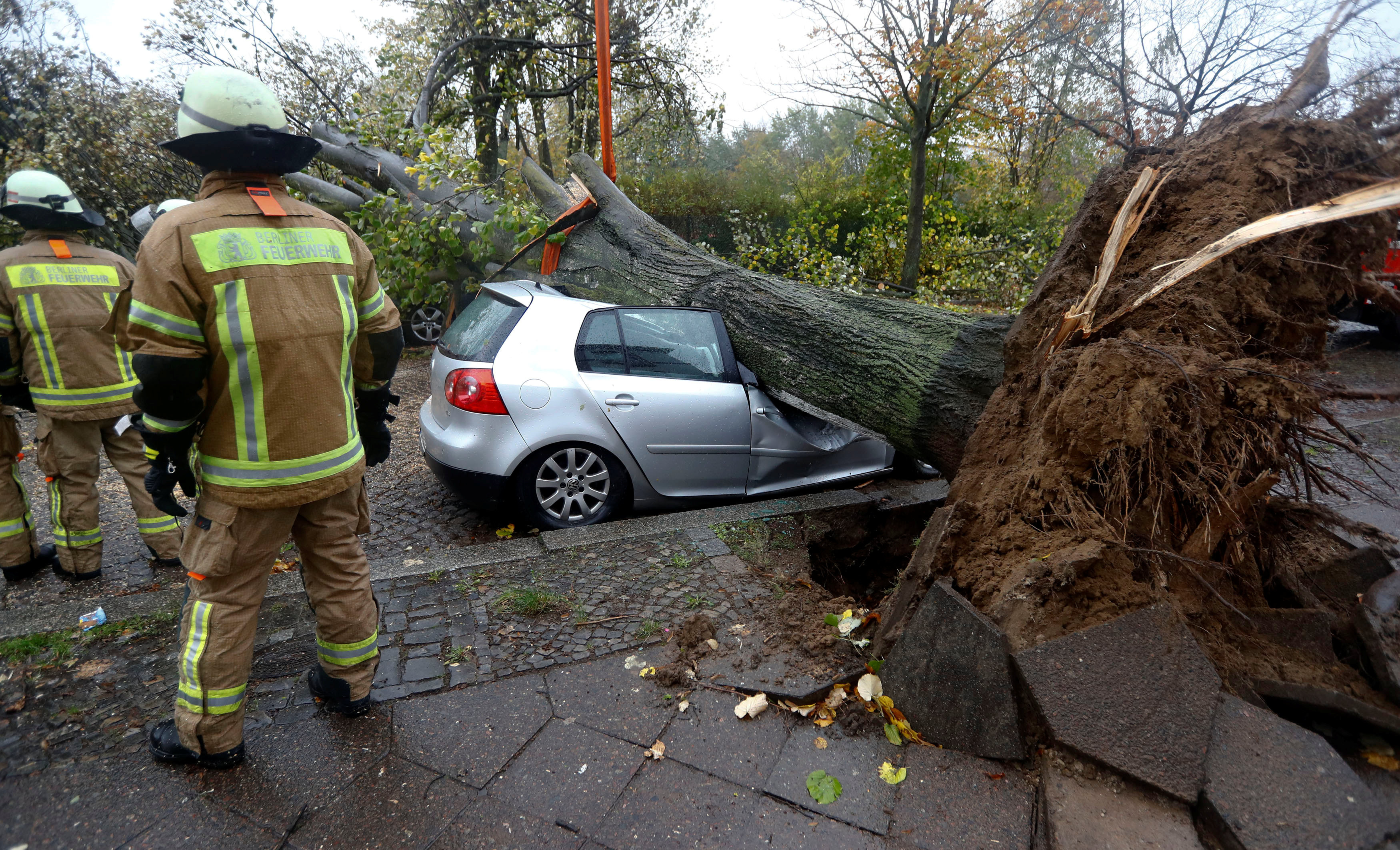 Последствия урагана в Германии. Фото: &copy;REUTERS/Fabrizio Bensch