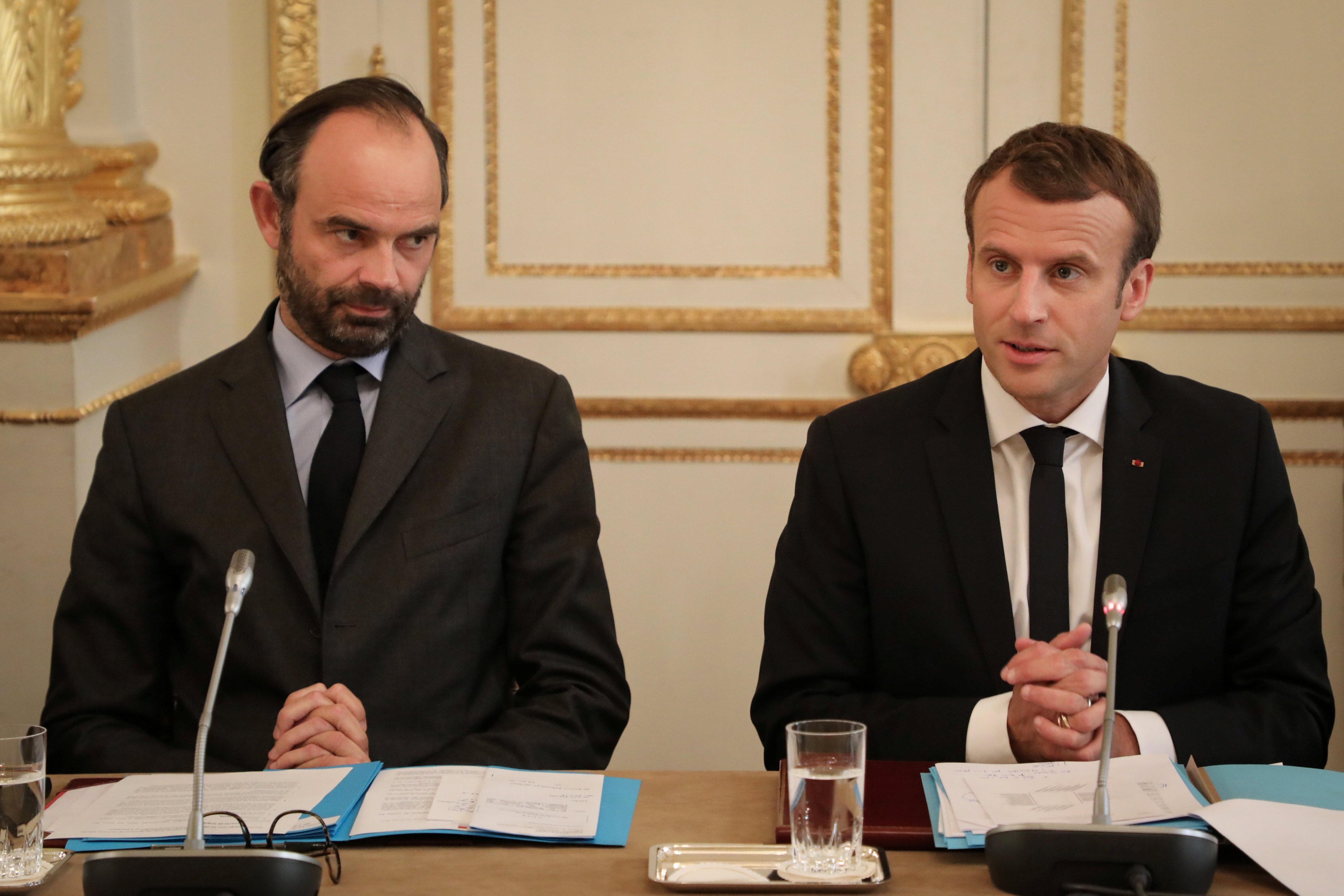 Премьер-министр Франции Эдуар Филипп и президент Франции Эммануэль Макрон. Фото: &copy; REUTERS/Ludovic Marin