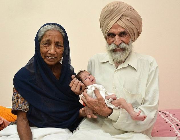 ажда пеккан фото биография. 6b00ab8e09df36a1efb63b6209d43d49. ажда пеккан фото биография фото. ажда пеккан фото биография-6b00ab8e09df36a1efb63b6209d43d49. картинка ажда пеккан фото биография. картинка 6b00ab8e09df36a1efb63b6209d43d49. Листала я тут ленту Инстаграма, и наткнулась на пост об одной турецкой певице, в посте говорилось что в возрасте 71 года она активно выступает на сцене,записывает новые песни,снимается для журналов и собирается обзавестись первенцем. Не знаю как у нее это получится,но признаю-выглядит она для своих лет поразительно, даже закрыв глаза на пластические операции(коих у этой дамы было немало судя по всему) и поэтому я все больше и больше убеждаюсь что возраст-это лишь цифра в паспорте, и никогда не поздно начать жизнь по-новому! ажда пеккан фото биография. 6b00ab8e09df36a1efb63b6209d43d49. ажда пеккан фото биография фото. ажда пеккан фото биография-6b00ab8e09df36a1efb63b6209d43d49. картинка ажда пеккан фото биография. картинка 6b00ab8e09df36a1efb63b6209d43d49. Листала я тут ленту Инстаграма, и наткнулась на пост об одной турецкой певице, в посте говорилось что в возрасте 71 года она активно выступает на сцене,записывает новые песни,снимается для журналов и собирается обзавестись первенцем. Не знаю как у нее это получится,но признаю-выглядит она для своих лет поразительно, даже закрыв глаза на пластические операции(коих у этой дамы было немало судя по всему) и поэтому я все больше и больше убеждаюсь что возраст-это лишь цифра в паспорте, и никогда не поздно начать жизнь по-новому!