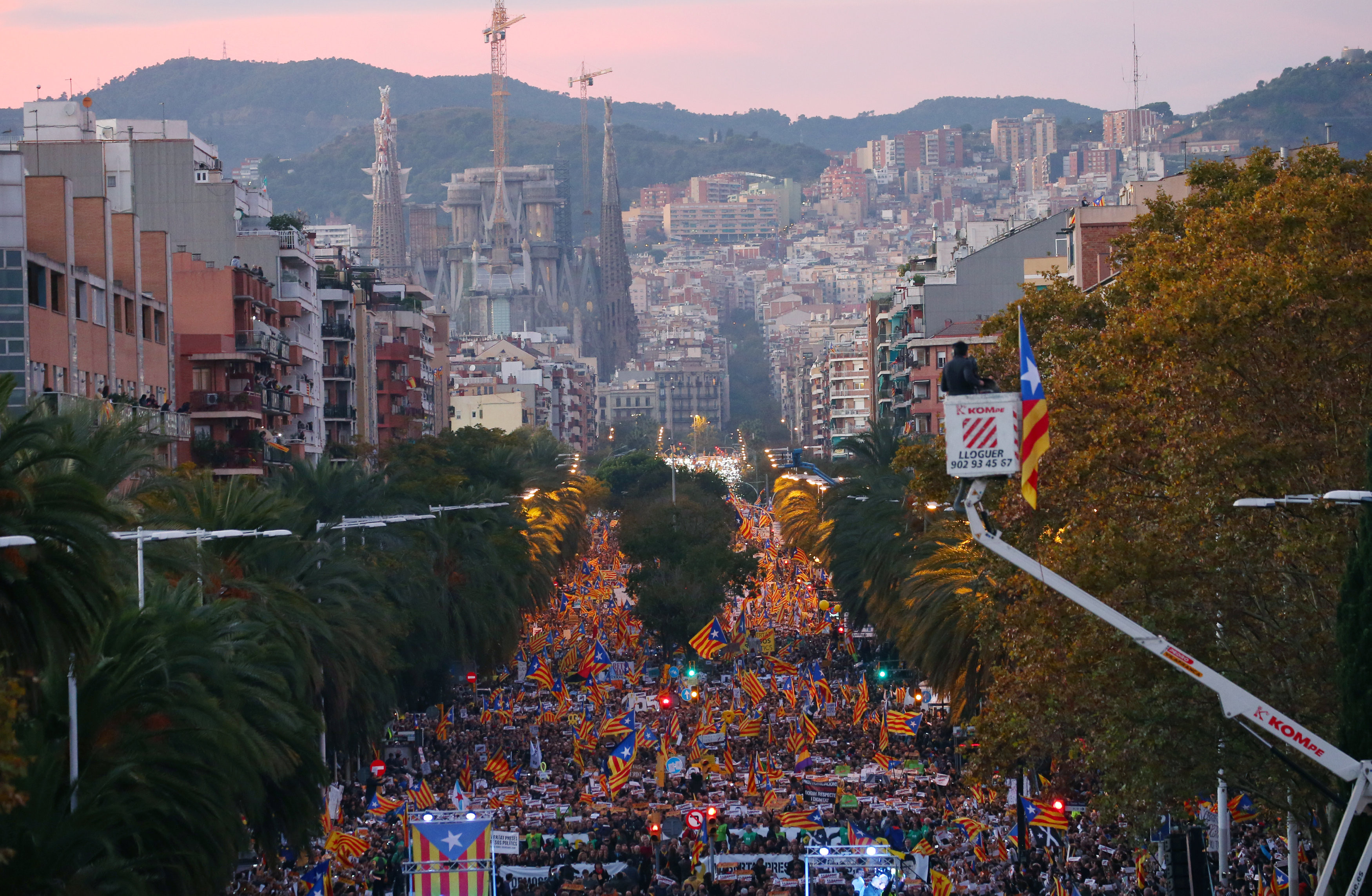 Демонстрация за независимость Каталнии в Барселоне.&nbsp;Фото &copy; REUTERS/Albert Gea