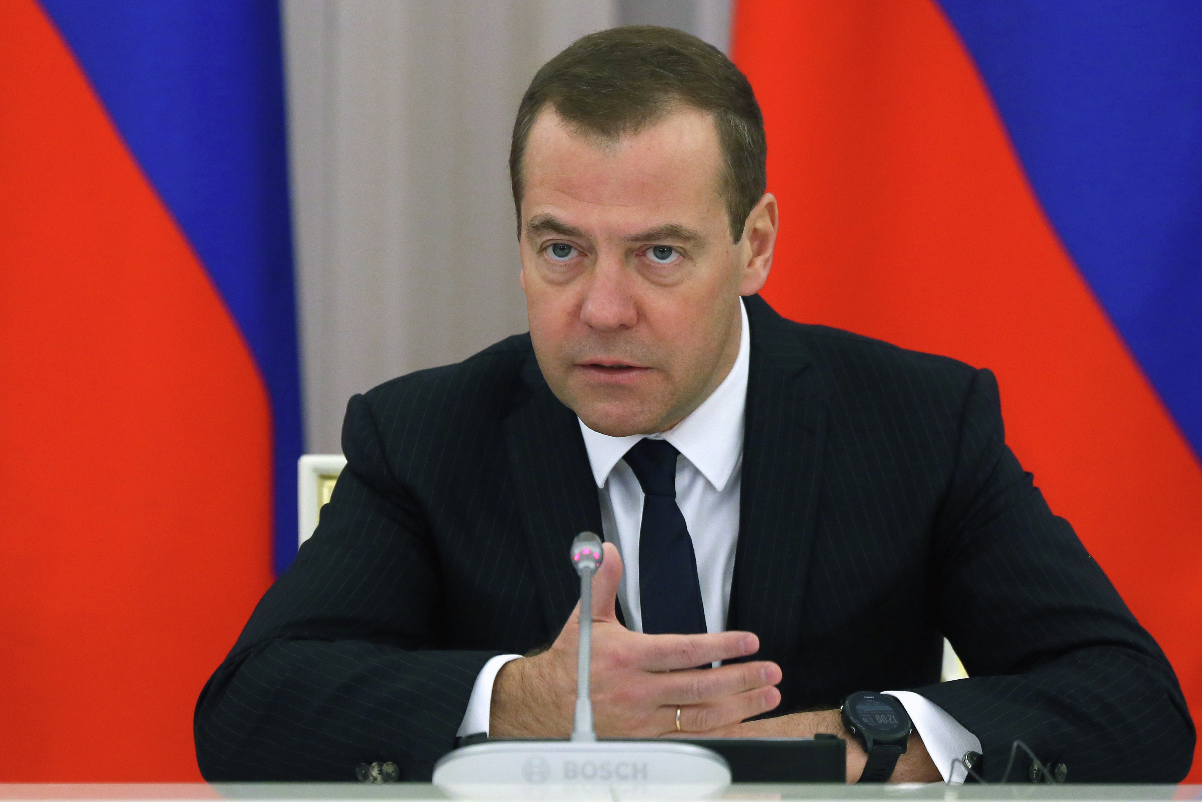Действующий премьер министр. Премьер министр РФ 992-1997. Медведева изменения.