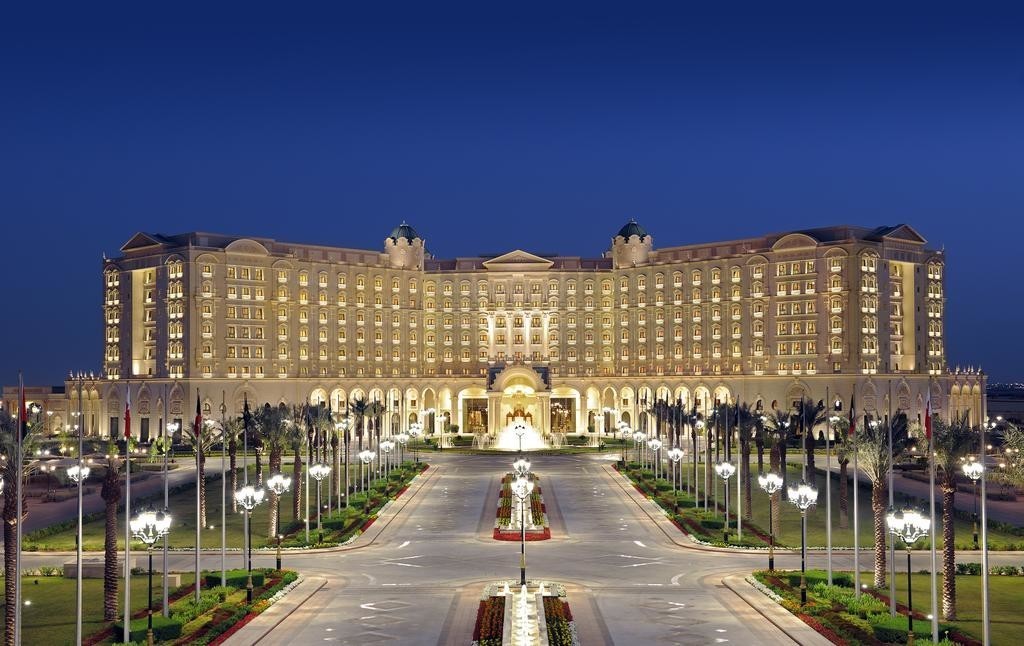Гостиницу Ritz-Carlton в Эр-Рияде уже прозвали самой шикарной тюрьмой в мире.&nbsp;Фото &copy; Booking.com/The Ritz-Carlton, Riyadh