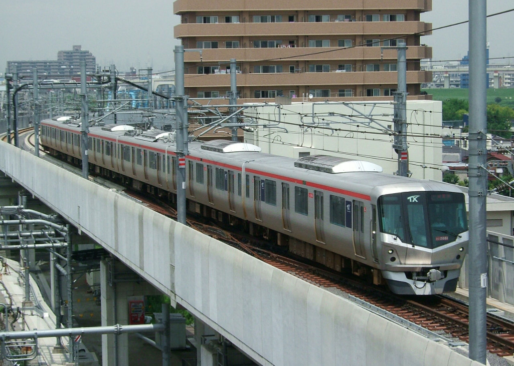 Поезд компании Tsukuba Express. Фото: &copy; Википедия