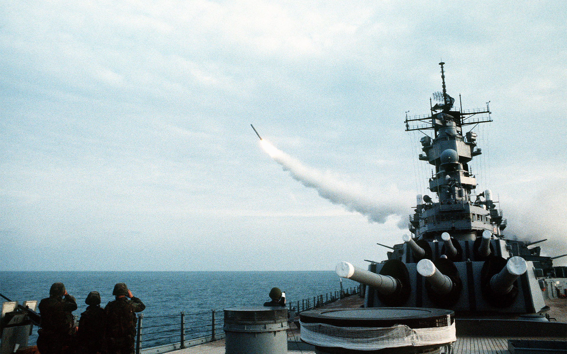 Запуск американской крылатой ракеты "Томагавк".


Фото: &copy;&nbsp;Flickr/VA Comm

