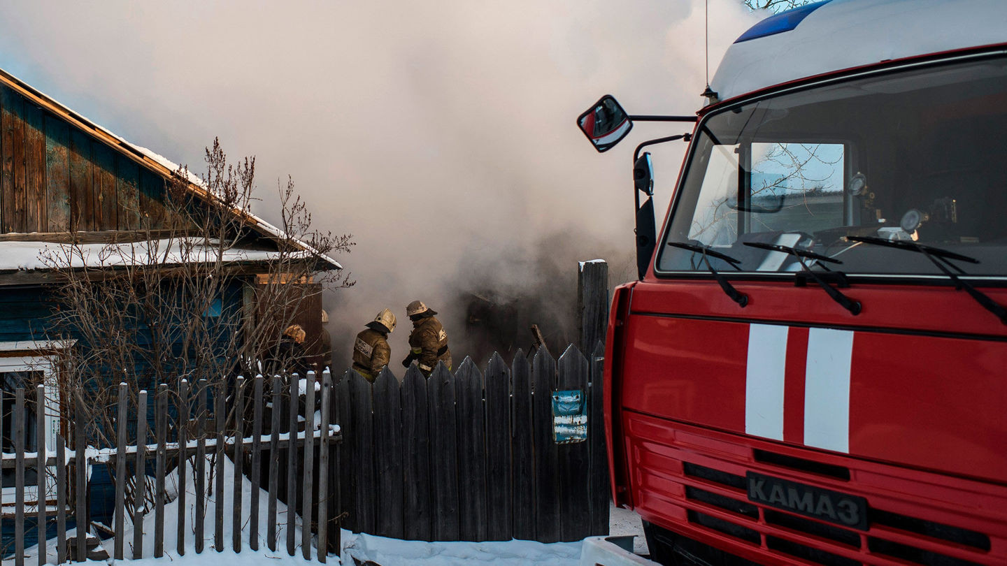 Тушение пожара. Фото: &copy; РИА Новости/Алексей Мальгавко
