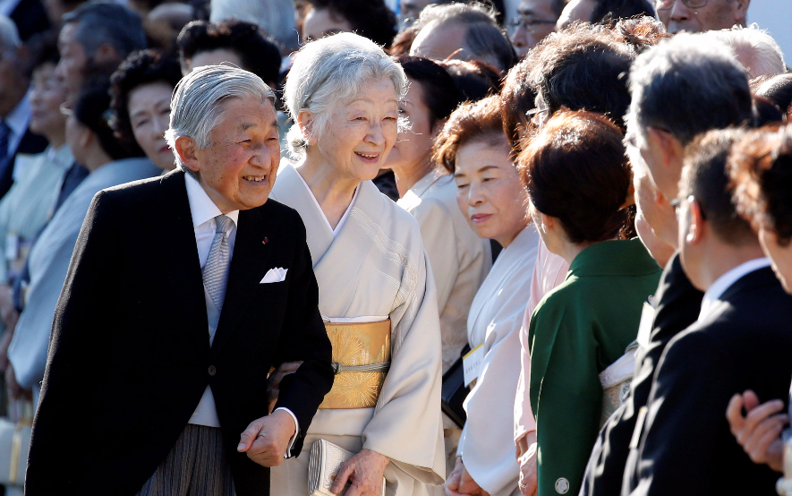 Император Акихито и императрица Митико. Фото: &copy; REUTERS/Toru Hanai