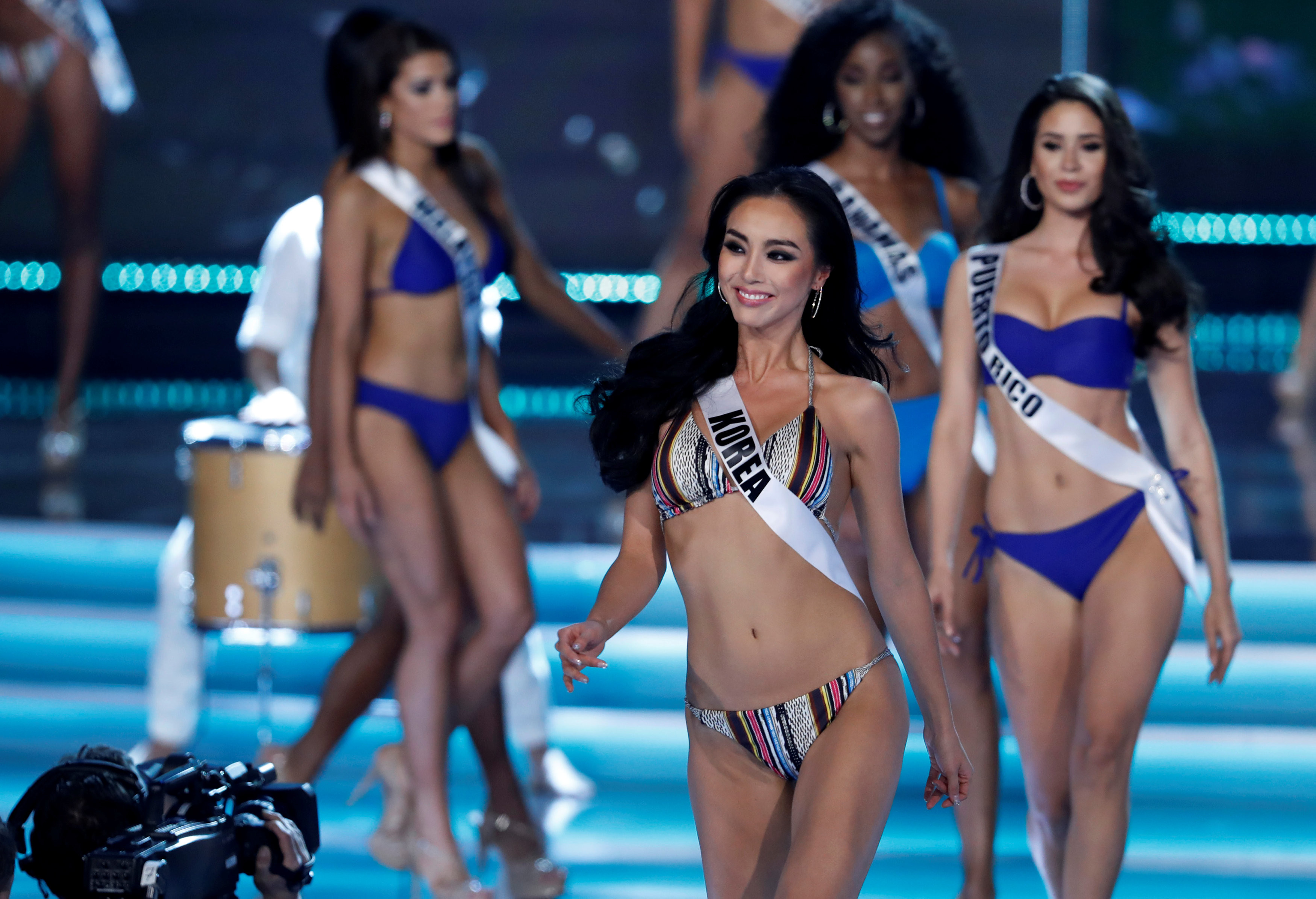 Участница соревнований. Мисс Вселенная 2017. Мисс Вселенная 2017 участницы. Мисс Вселенная Узбекистан. Конкурсантки Мисс Вселенная бикини.