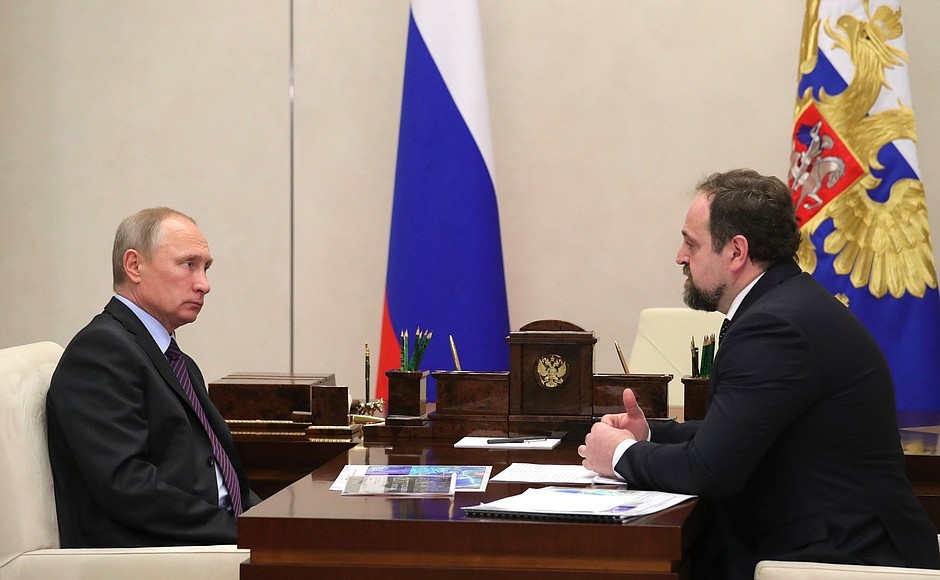 Владимир Путин (слева) и Сергей Донской. Фото: пресс-служба Кремля