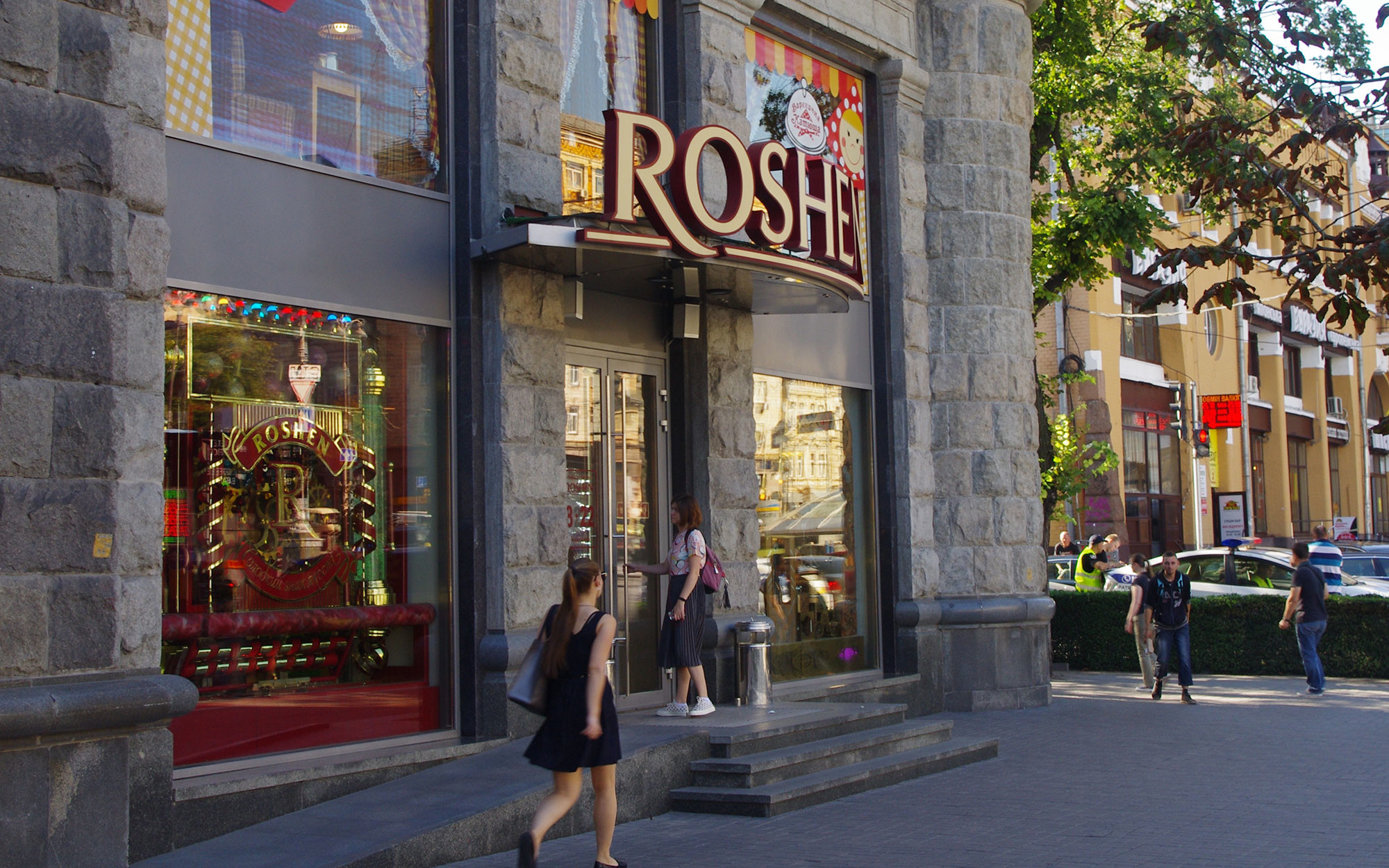 Один из магазинов кондитерской корпорации "Рошен" (Roshen) в Киеве. Фото: © РИА Новости / Стрингер