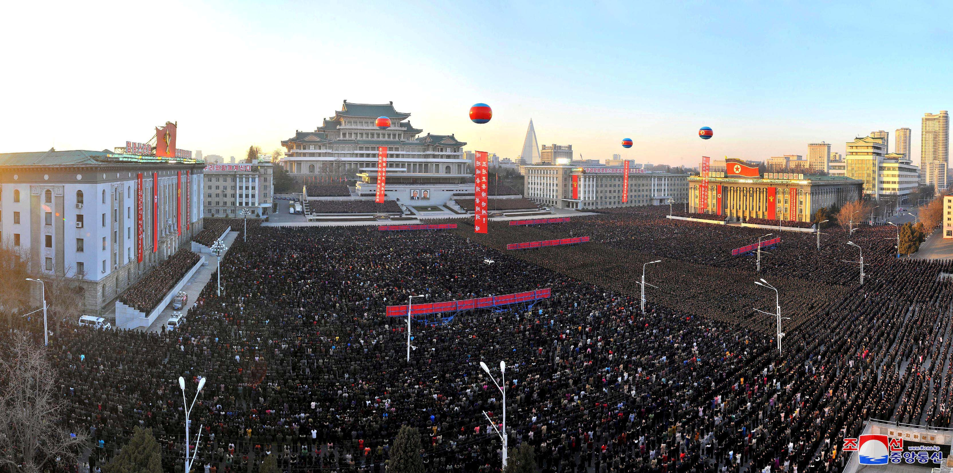 Площадь в Пхеньяне. Фото: &copy; REUTERS/KCNA