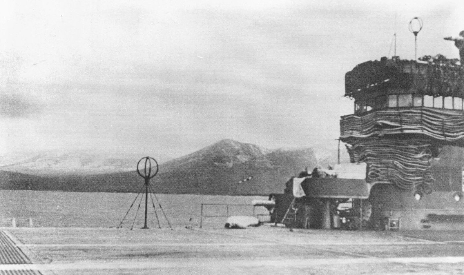 Авианосец "Дзуйкаку" перед атакой Пёрл-Харбора в заливе Хитокаппу. Фото © Wikimedia Commons