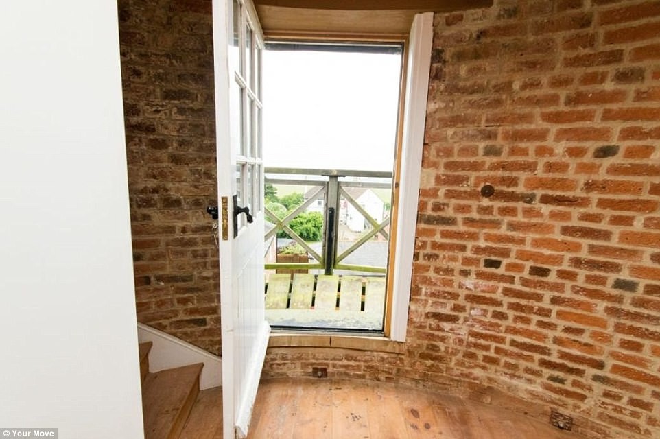 Фото © Your Move