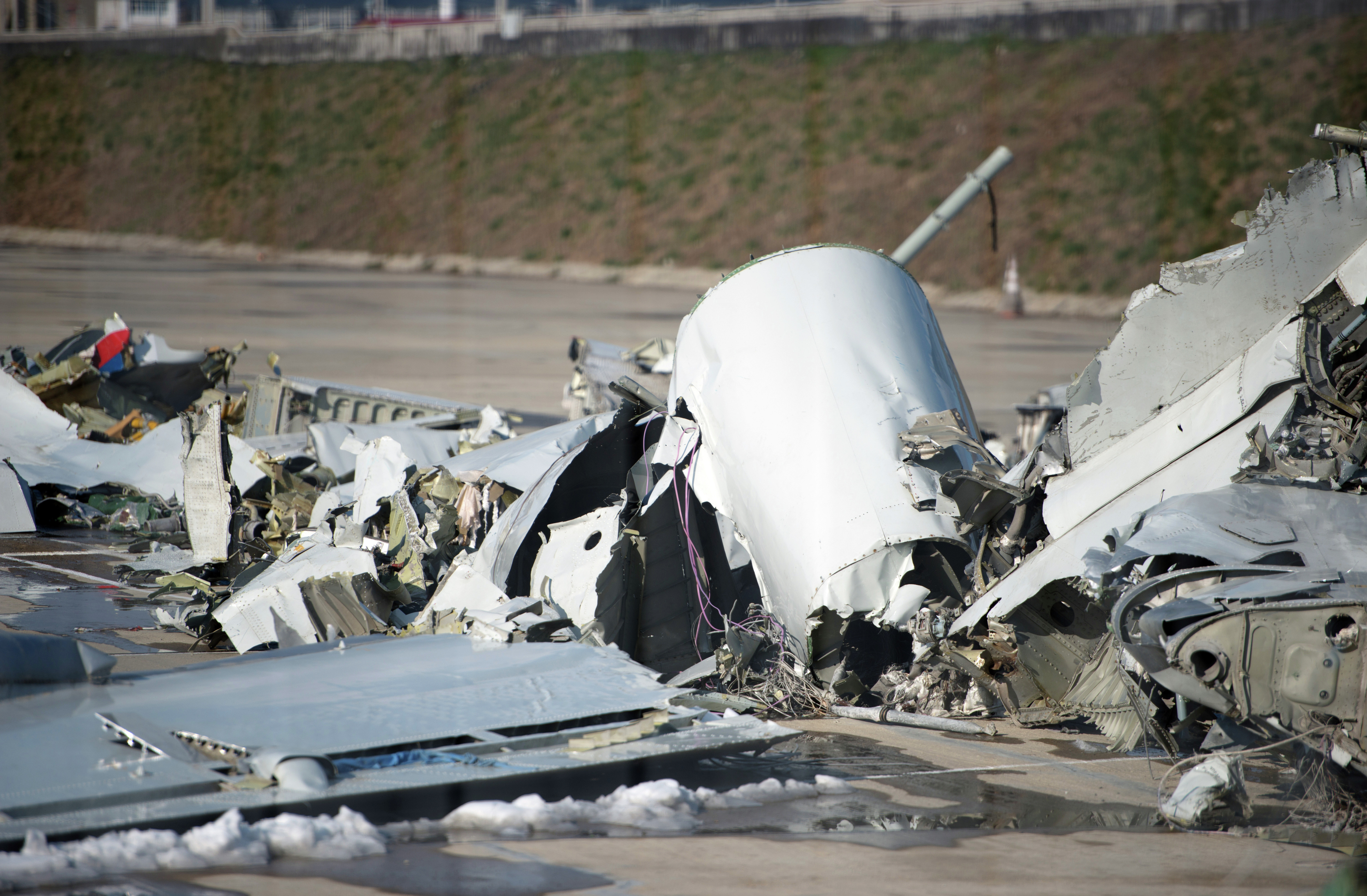 Трагедия авиакатастрофа. Катастрофа ту-154 под Сочи. Крушение ту 154 в Сочи. Ту 154 катастрофа Сочи 2016. Катастро́фа ту-154 под Со́чи.