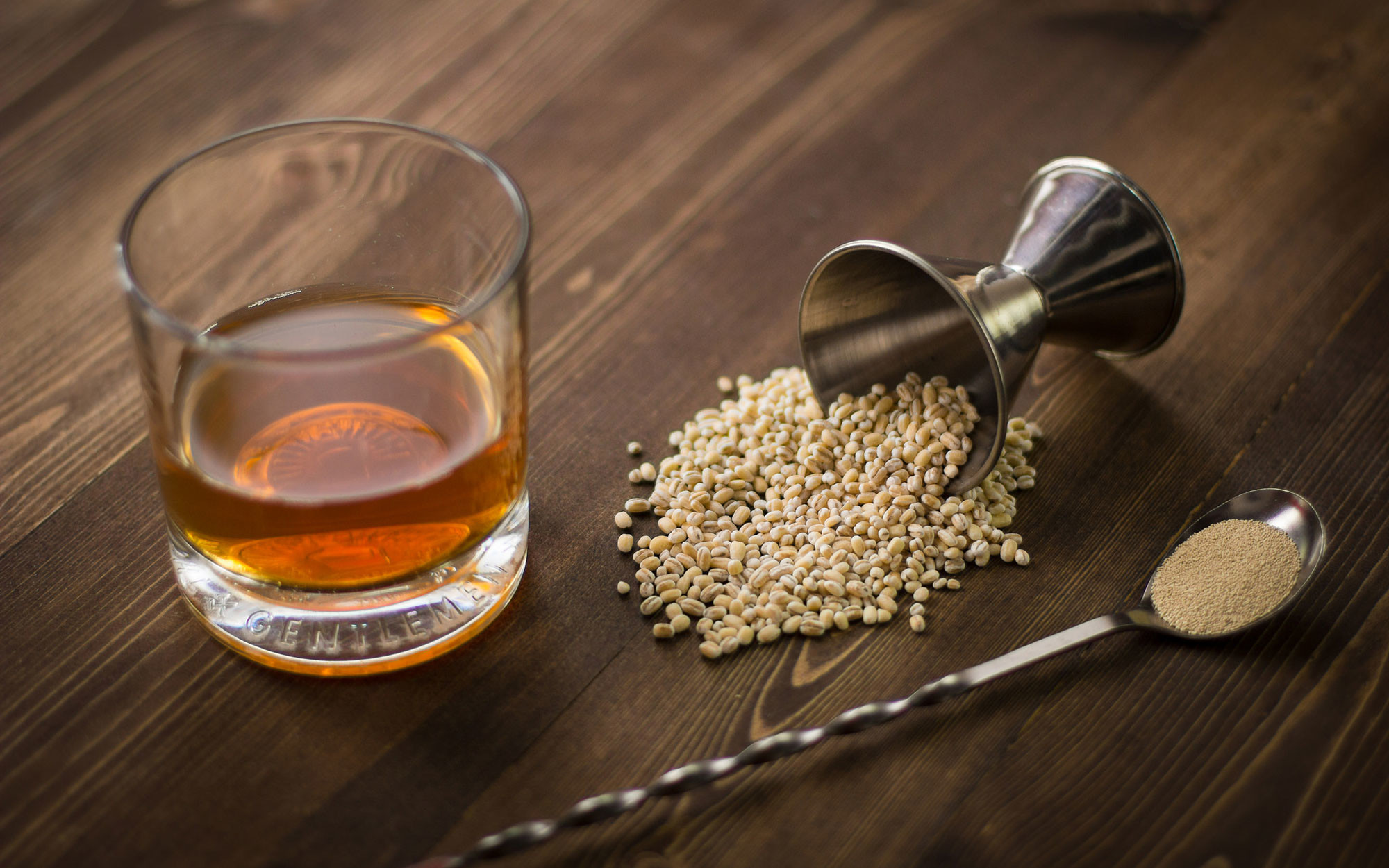 У токсикологов виски считается алкоголем того же класса, что и некачественный самогон. Фото © flickr / Invaluable Official