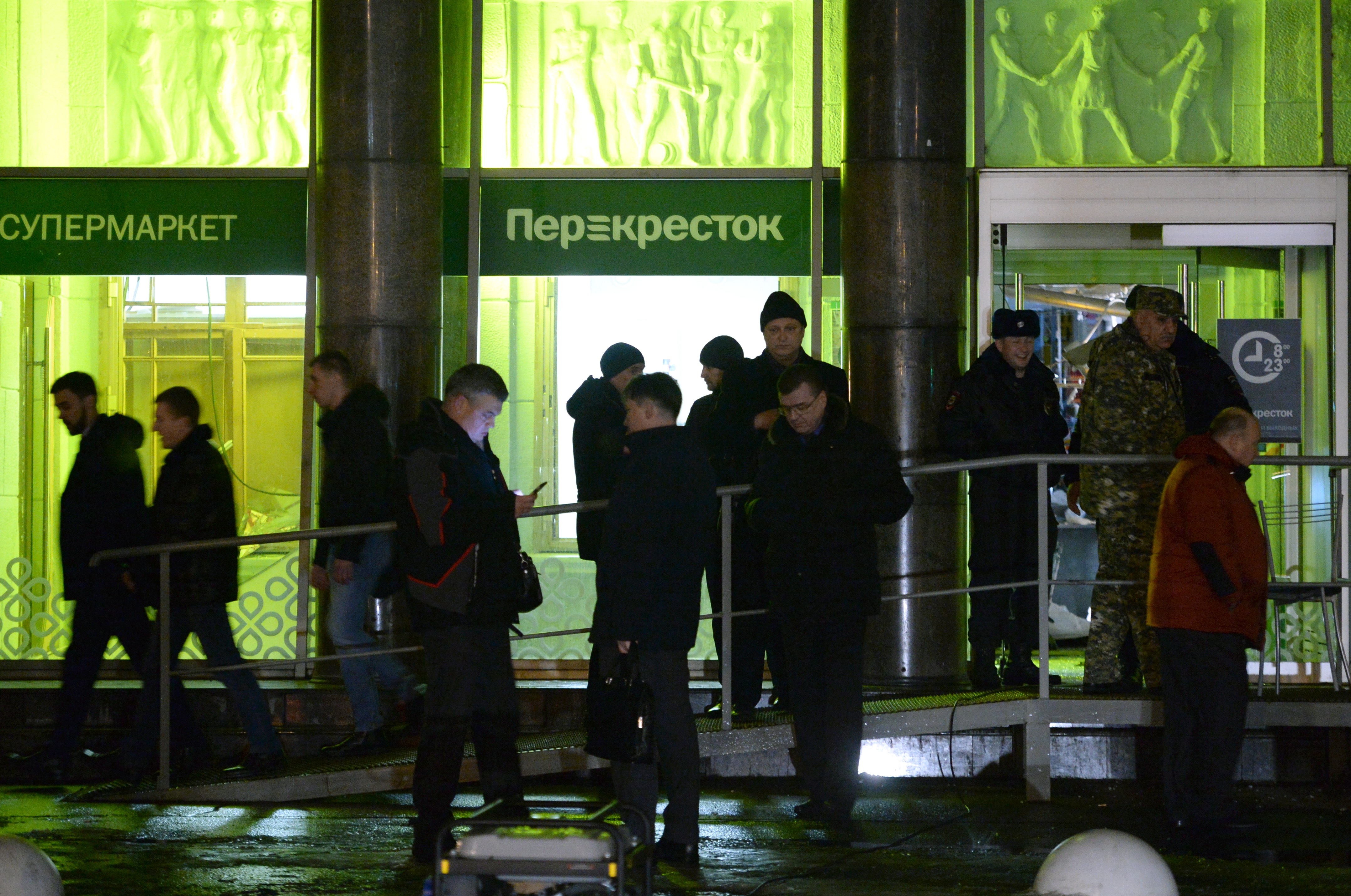 Супермаркет в Санкт-Петербурге, где произошёл взрыв. Фото: &copy; РИА Новости/Александр Гальперин