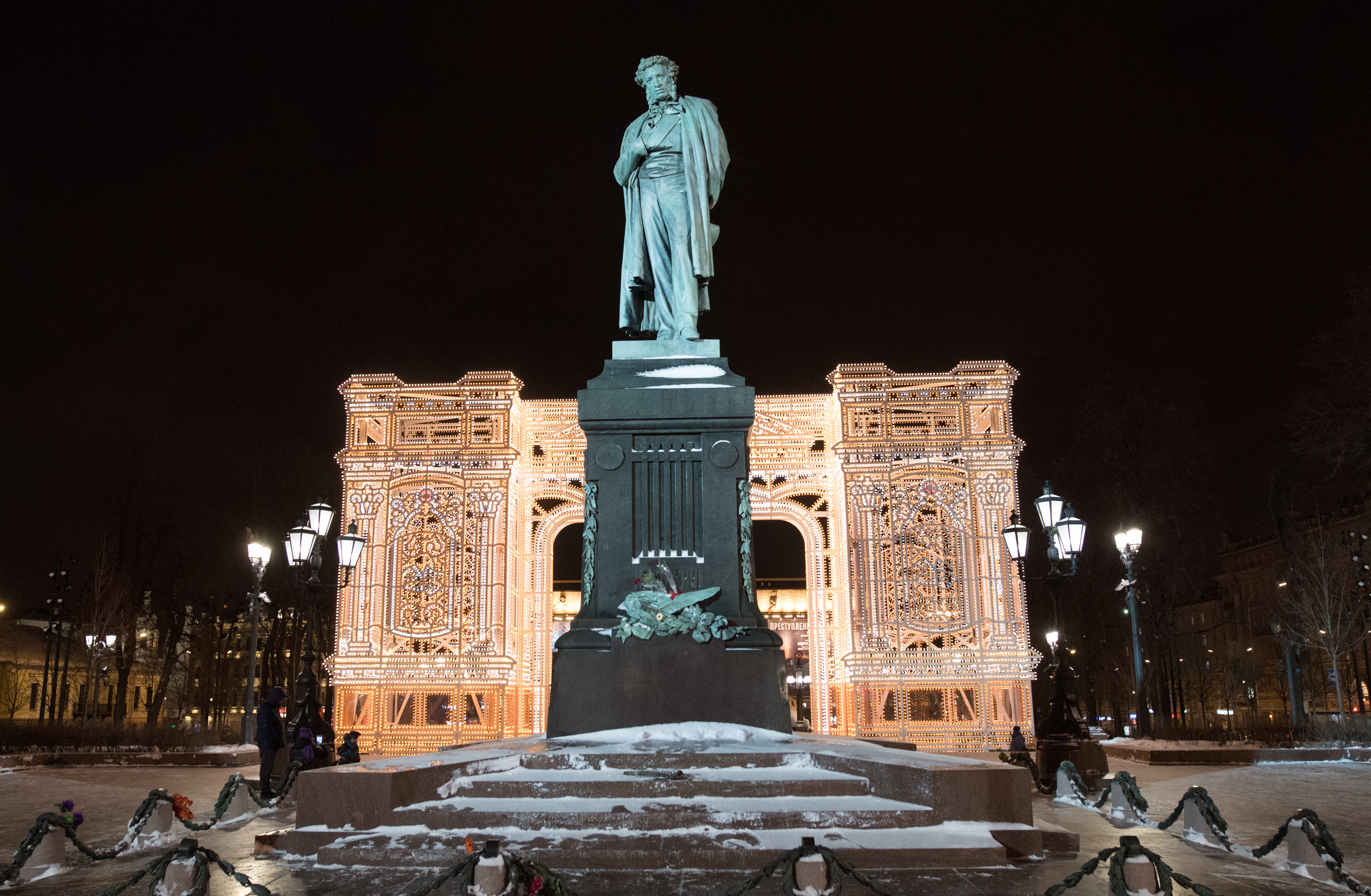 Памятник А.С. Пушкину на Пушкинской площади в Москве. Фото: &copy; РИА Новости/Илья Питалев