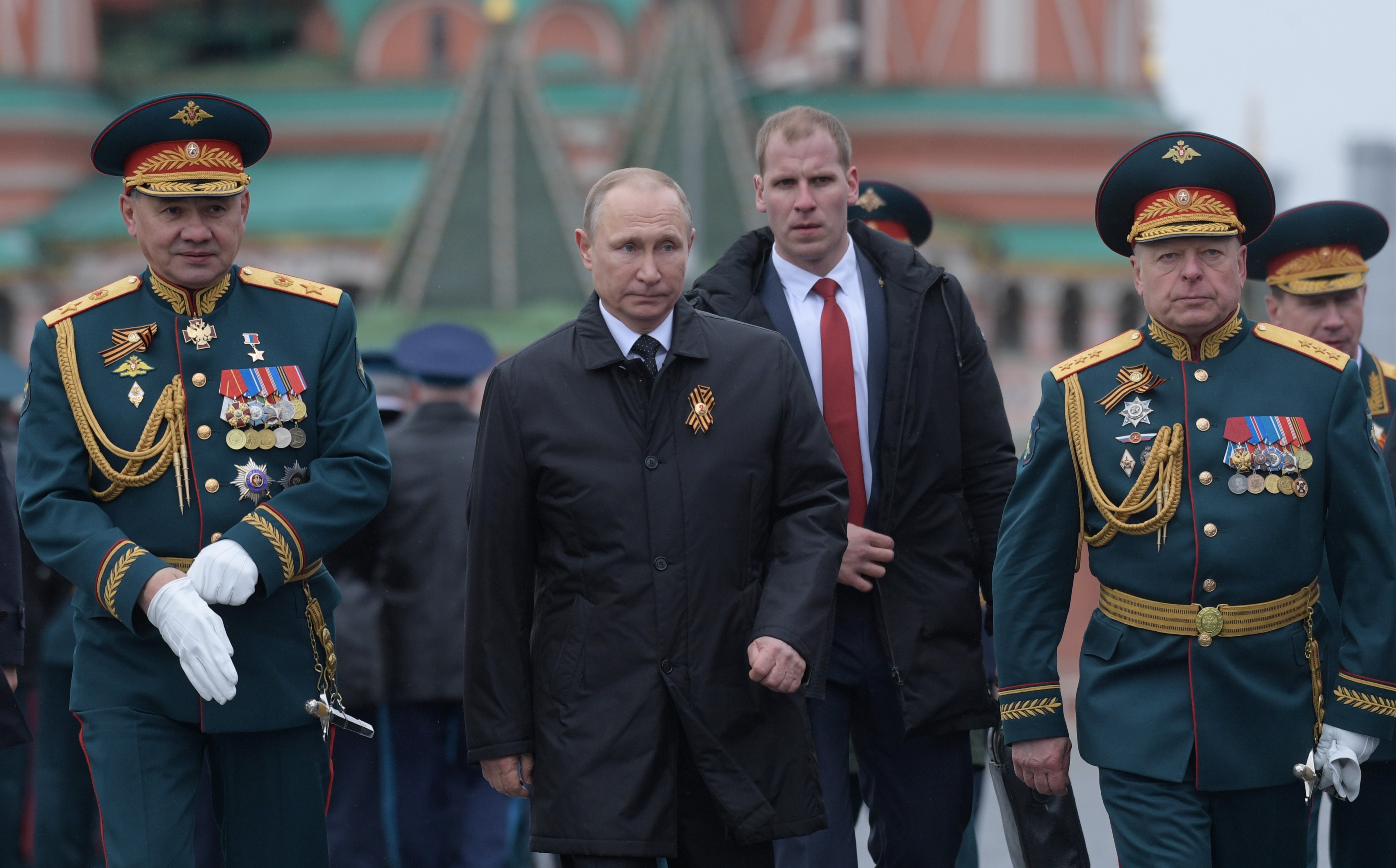 Президентская форма россия. Шойгу и Салюков.