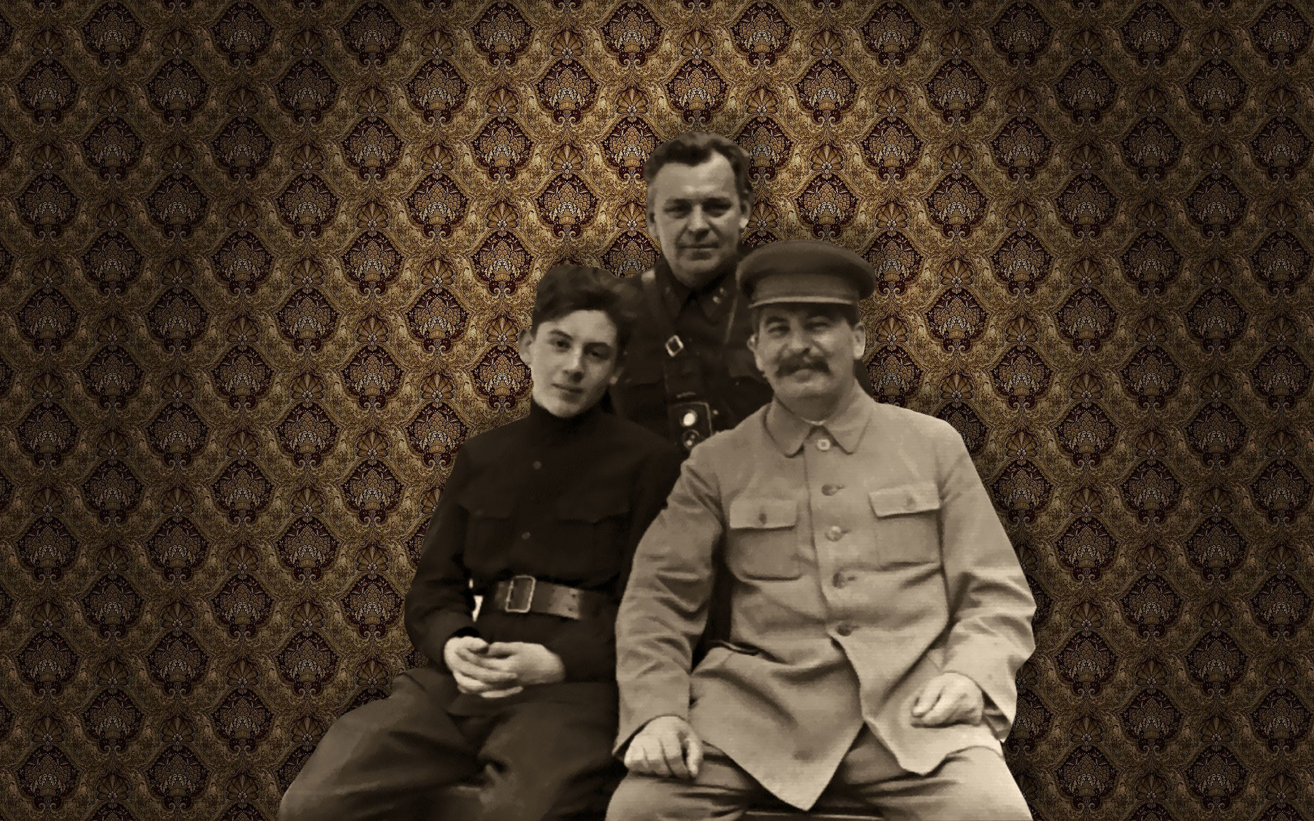 Василий Сталин, Николай Власик, Иосиф Сталин, 1935 год. Коллаж © L!FE Фото: © Wikipedia.org