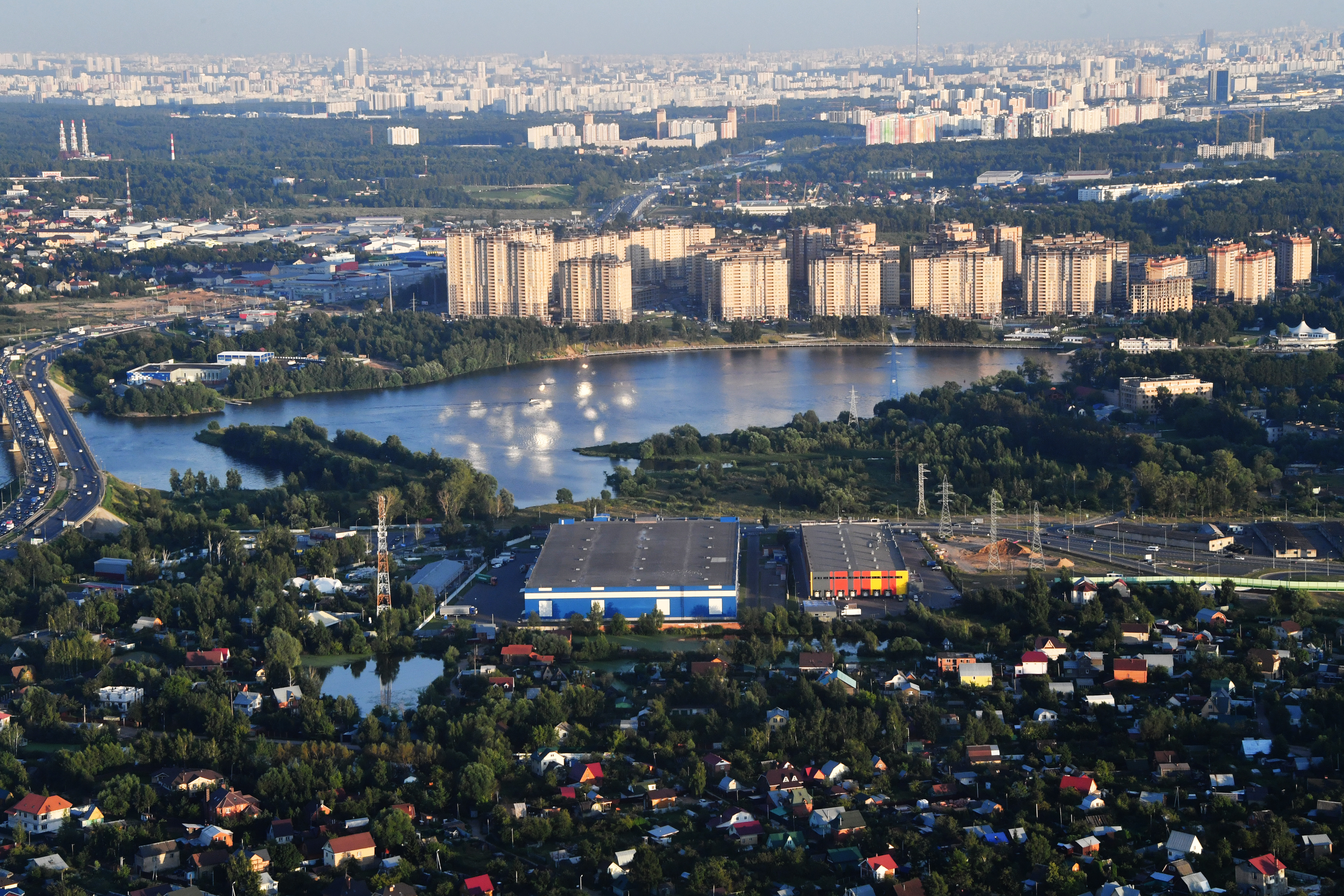 Открытое подмосковье. Дамба в Тушино. Панорама Долгопрудного Водники. Долгопрудный вид сверху. Города Подмосковья.