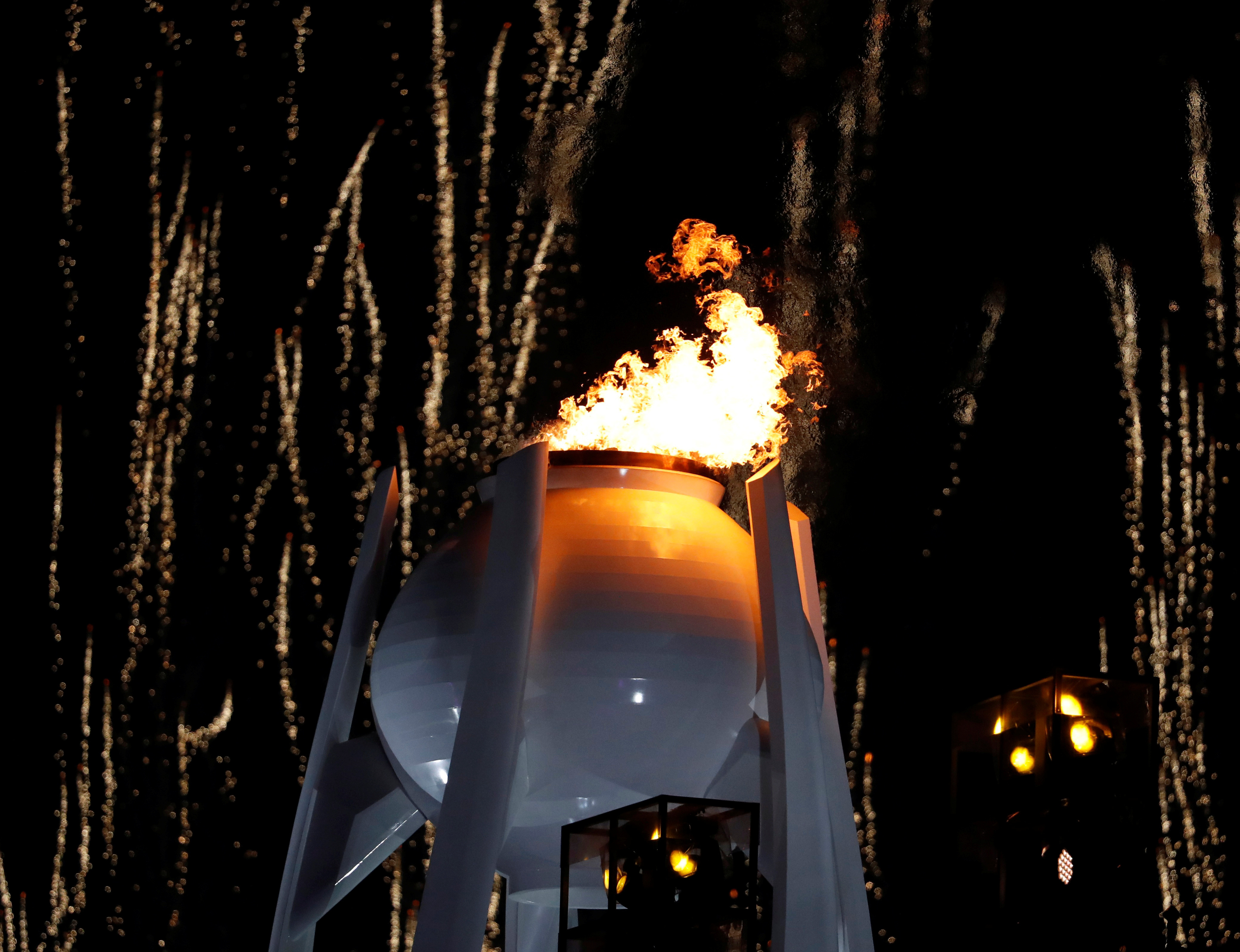 Олимпийский огонь Игр-2018. Фото: © REUTERS/Damir Sagolj TPX IMAGES OF THE DAY