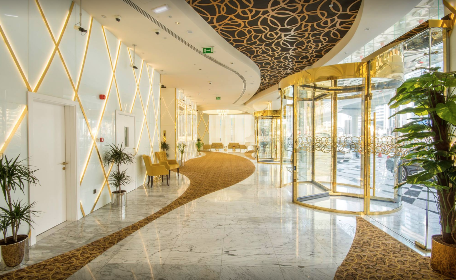 В дубае открыли отель. Gevora Hotel Дубай. Отель Гевара Дубай. Gevora Hotel 4. Gevora Hotel Sheikh Zayed Road, Dubai