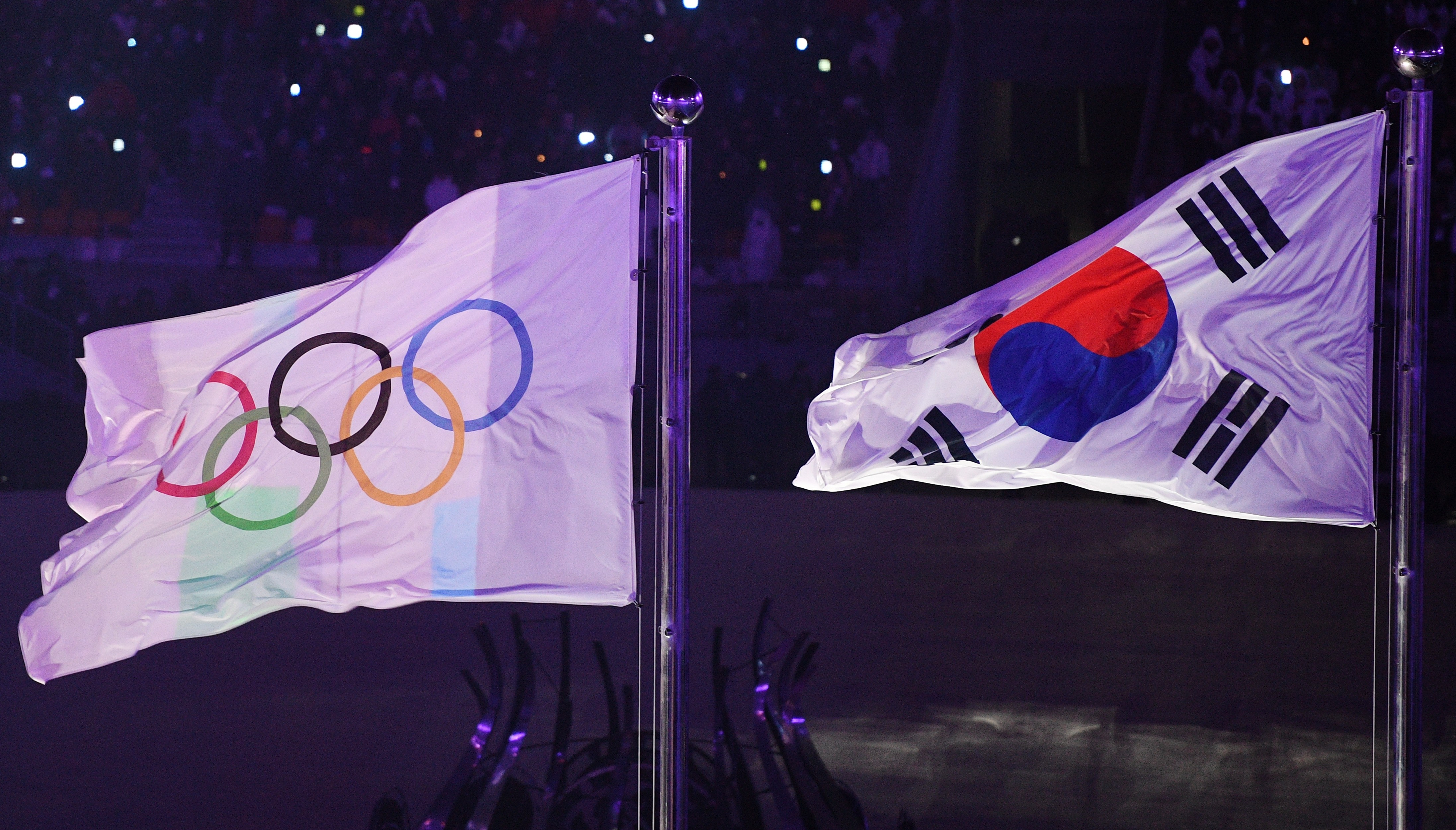 Флаги МОК и Южной Кореи. Фото: &copy; РИА Новости/Владимир Астапкович