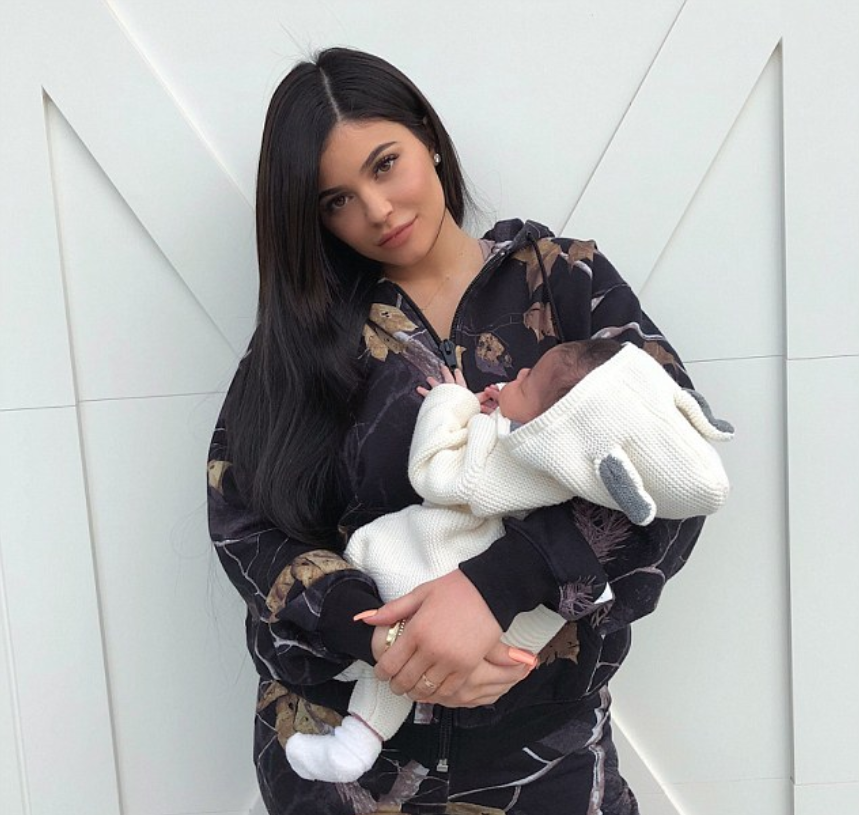 Кайли родила дочь от 25-летнего рэпера Трэвиса Скотта 1 февраля 2018-го / Фото © instagram.com/kyliejenner/