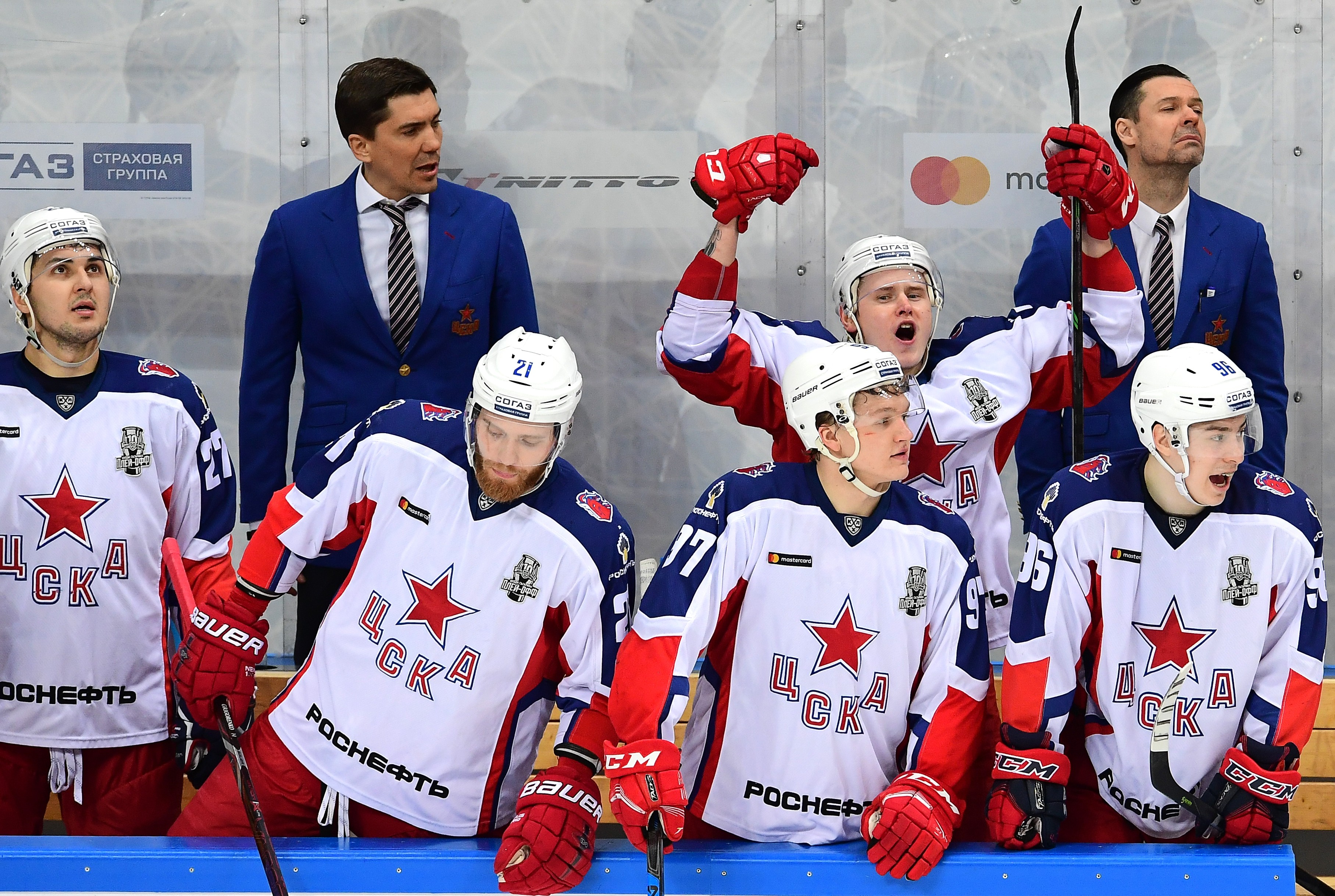 Хоккеисты ЦСКА радуются победе. Фото: &copy; РИА Новости/Алексей Куденко