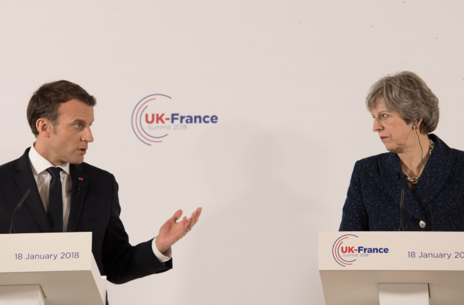 Президент Франции Эммануэль Макрон и премьер-министр Великобритании Тереза Мэй. Фото: &copy;&nbsp;REUTERS/Stefan Rousseau


