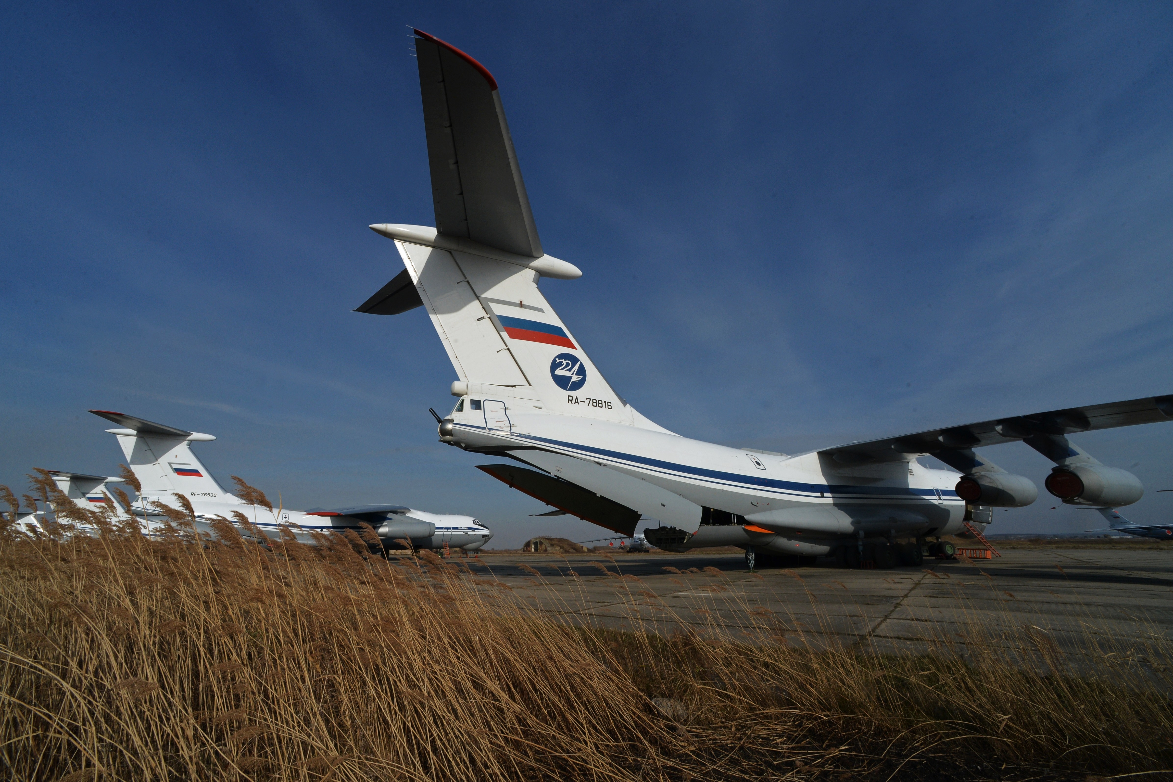 Российские военно-транспортные самолеты Ил-76 Фото: &copy;Евгений Биятов