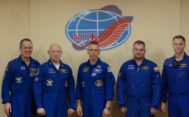 
Экипаж и дублирующий экипаж миссии МКС-55
Фото: &copy; L!FE



&nbsp;
