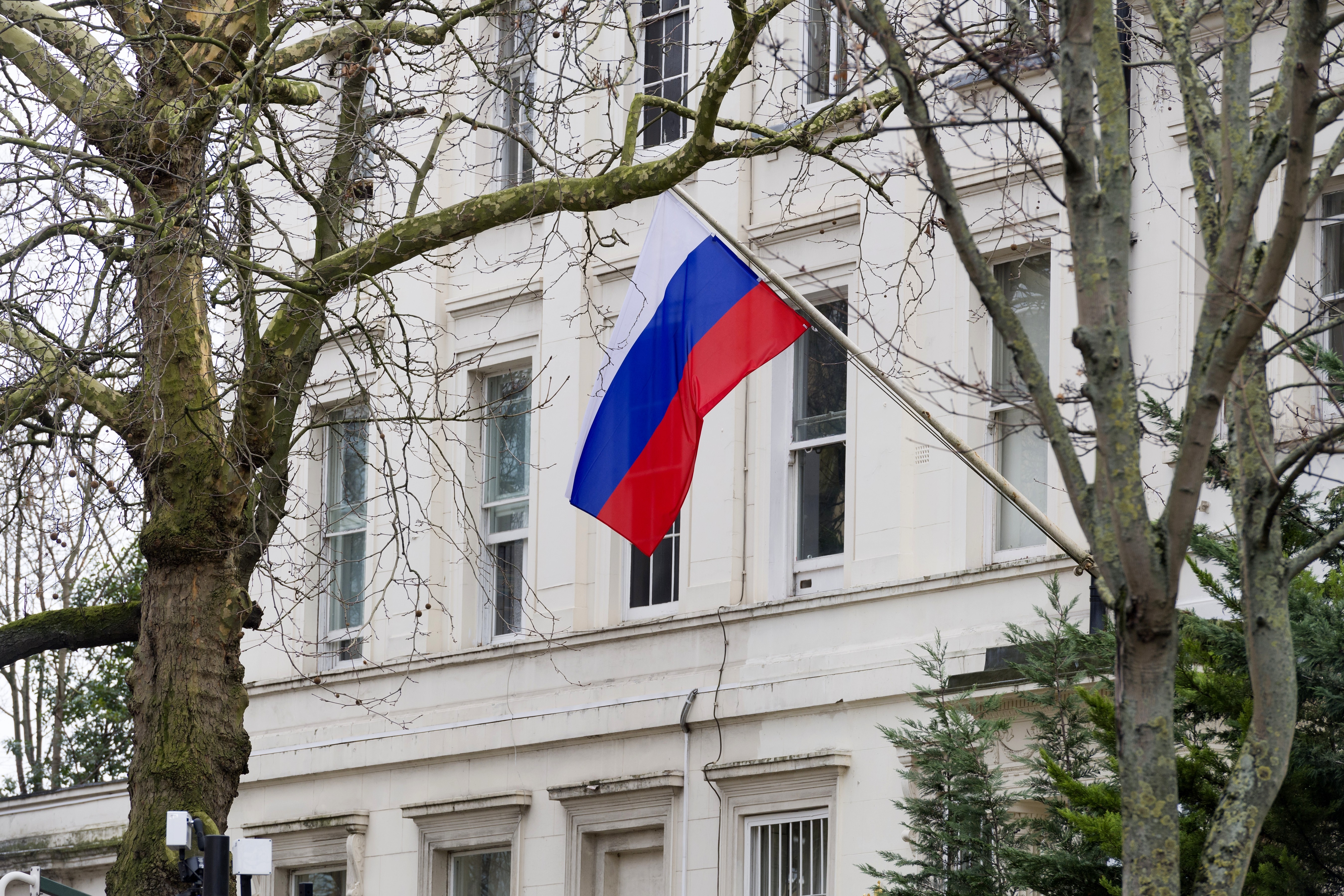 Посольство в лондоне. Посольство РФ В Англии. Русское посольство в Британии. Посольство Российской Федерации в Лондоне. Посольство Украины в Британии.