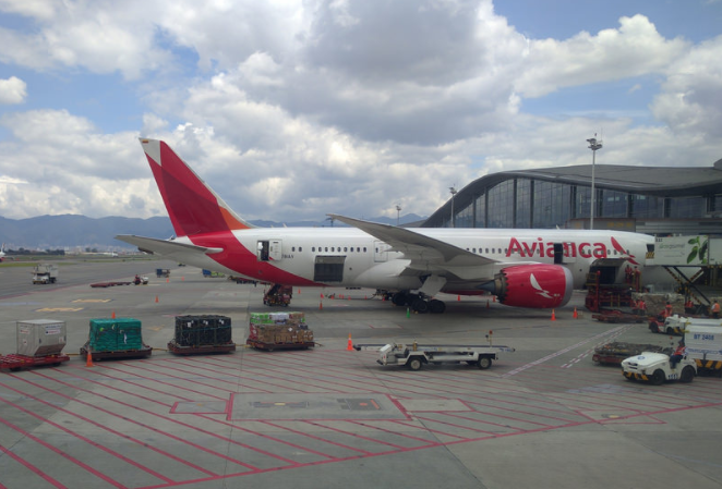 Самолет авиакомпании Avianca в аэропорту Боготы. Фото: &copy;&nbsp;https://www.flickr.com/Reg Natarajan &nbsp;&nbsp;