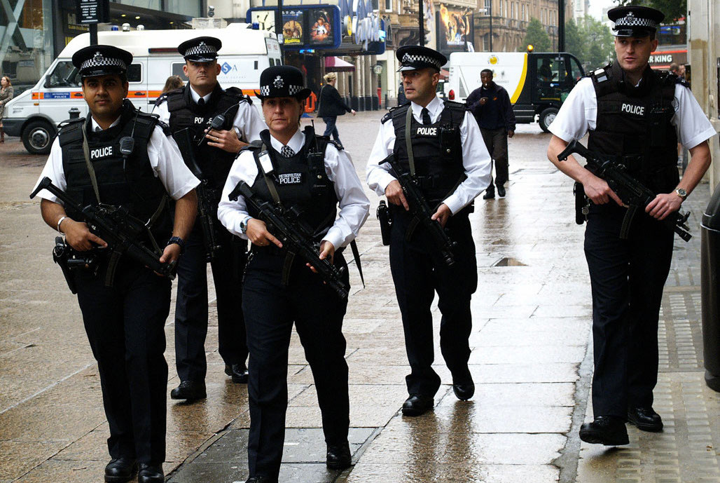 Сотрудники лондонской полиции. Фото: &copy; Flickr/Paul Townsend