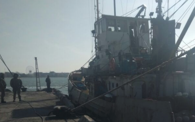 Российское рыболовецкое судно "Норд". Фото: &copy; Государственная пограничная служба Украины