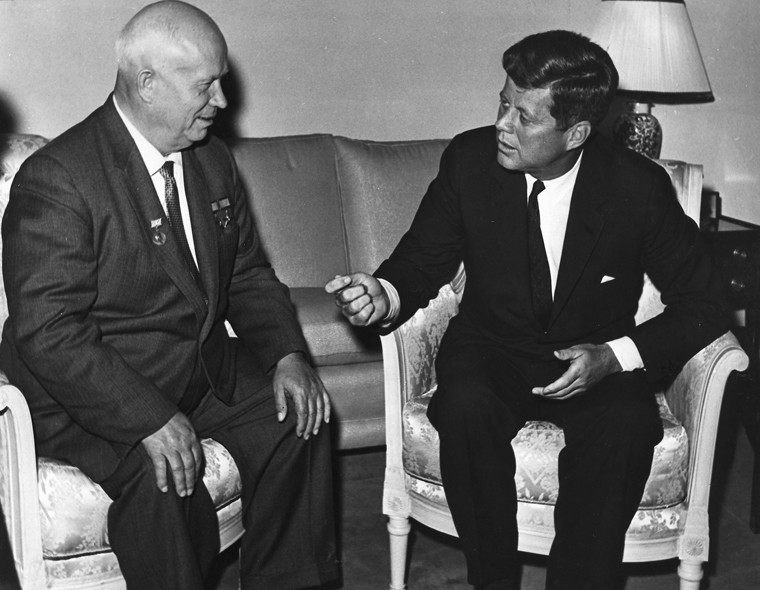 Никита Хрущёв и Джон Кеннеди. Фото © Wikimedia Commons