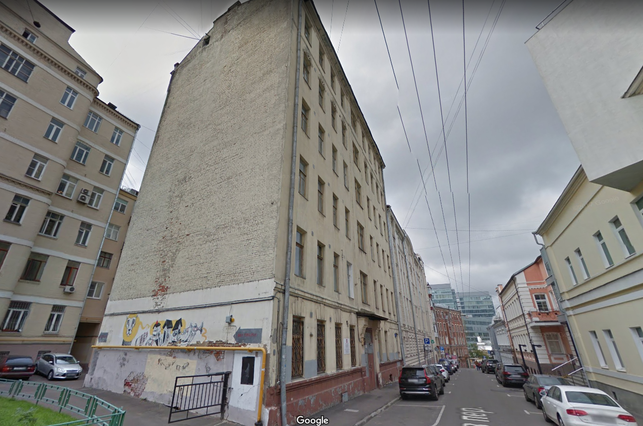 Это самое здание. Пушкарёвский переулок, 12. Фото Google Maps