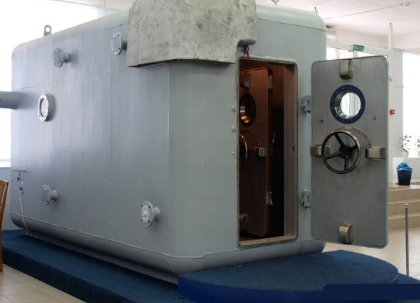 Похищенная барокамера в Музее космонавтики. Фото: телеграм-канал Mash
